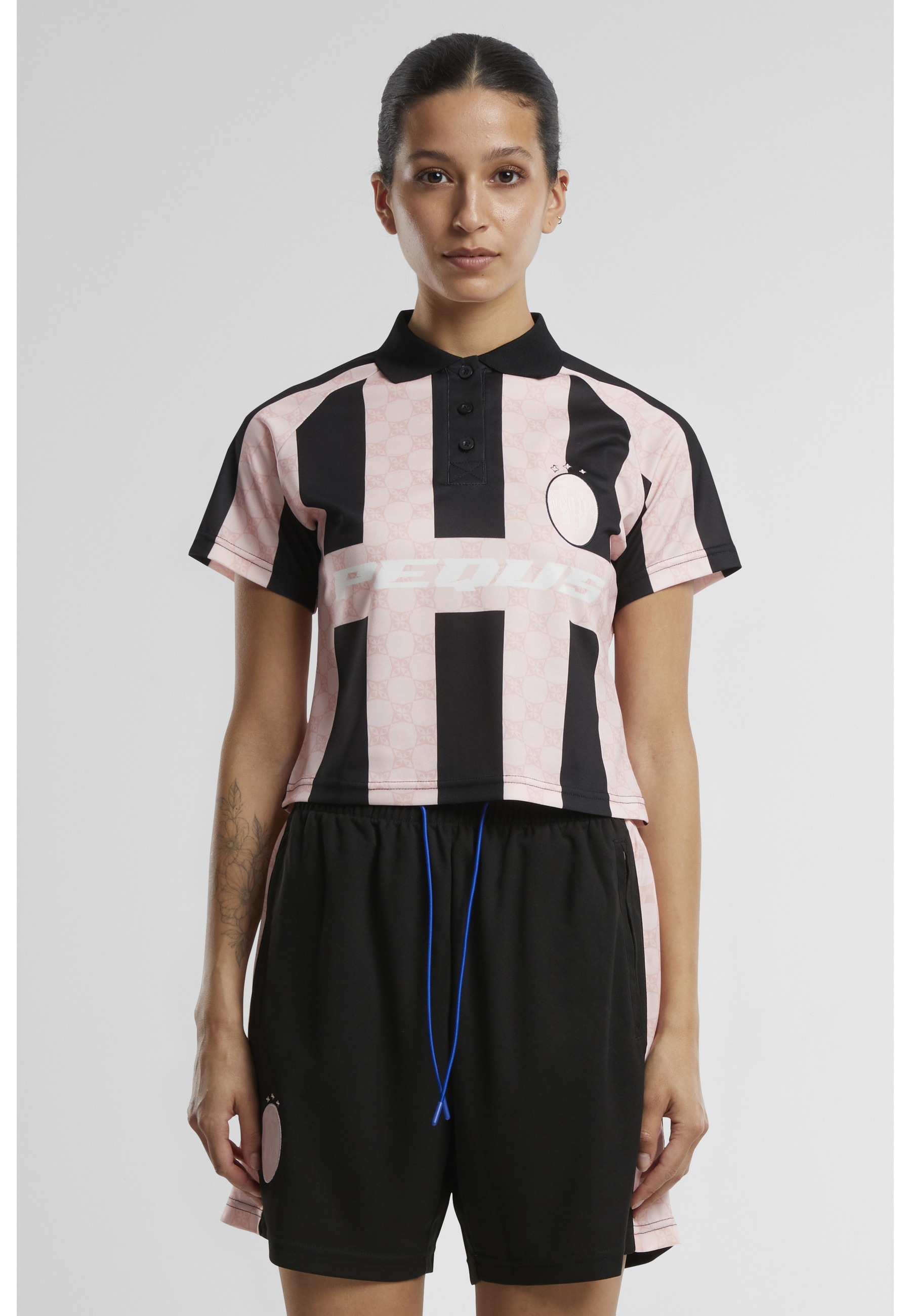 PEQUS Kurzarmshirt »PEQUS PEQUS Football Logo Shirt« 1 Stk.