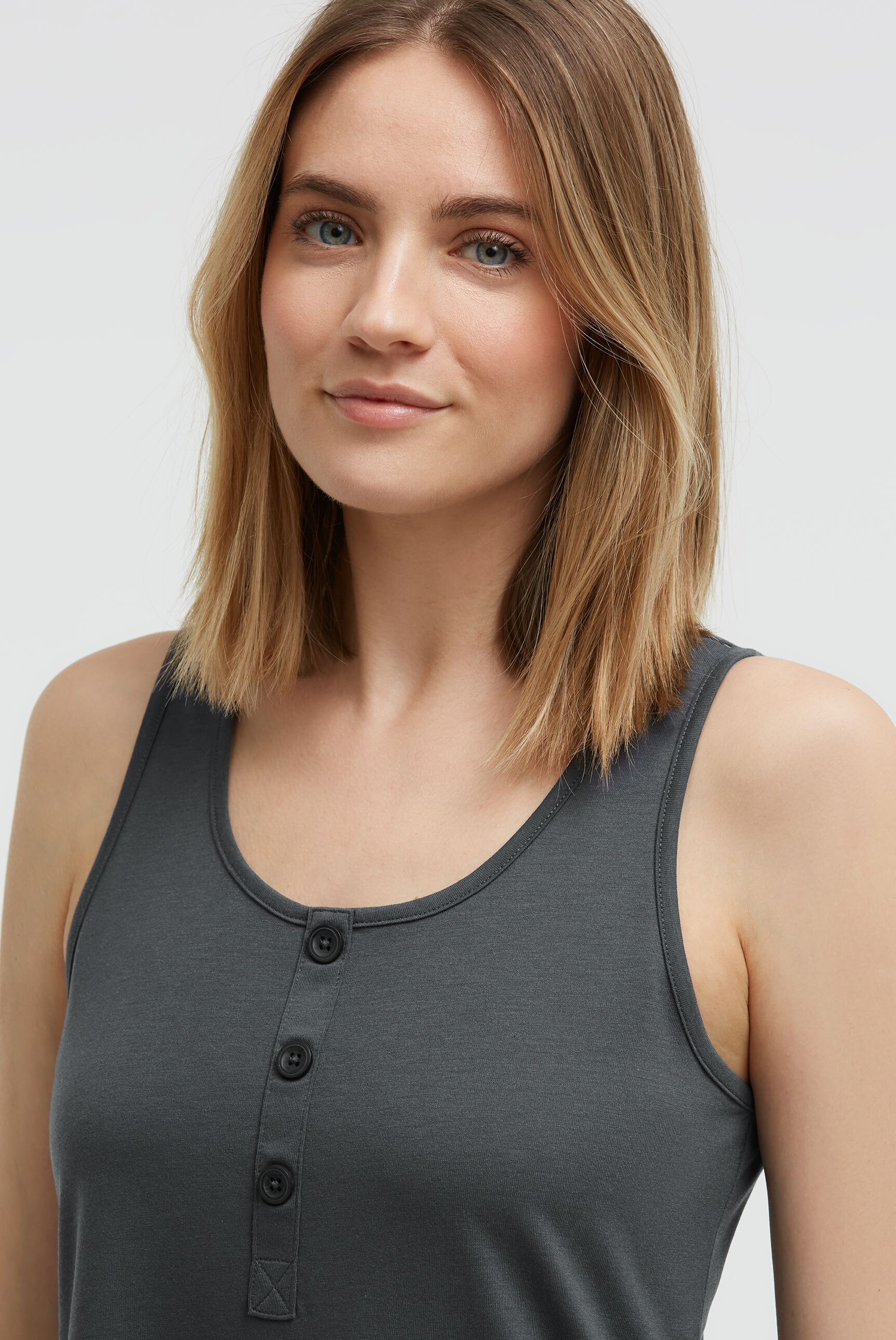 SOCCX Trägerkleid Ohne Taschen mit abgerundetem Saum