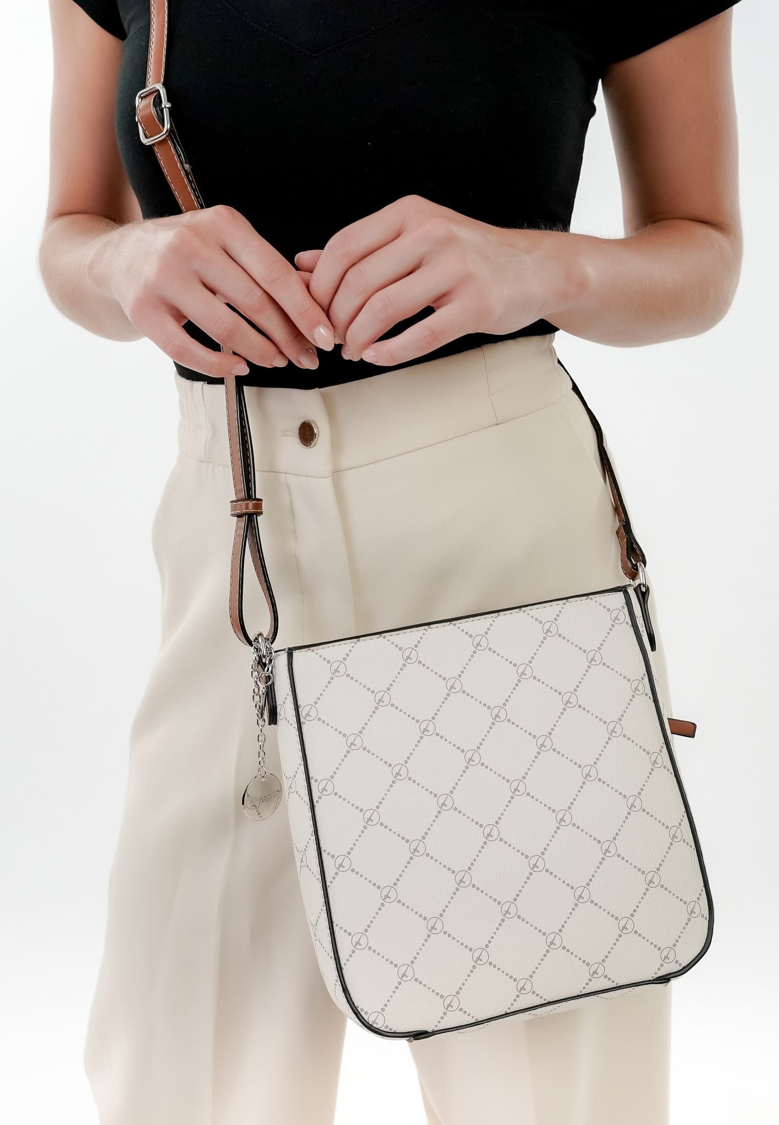 Tamaris Umhängetasche »Umhängetasche TAS Anastasia«