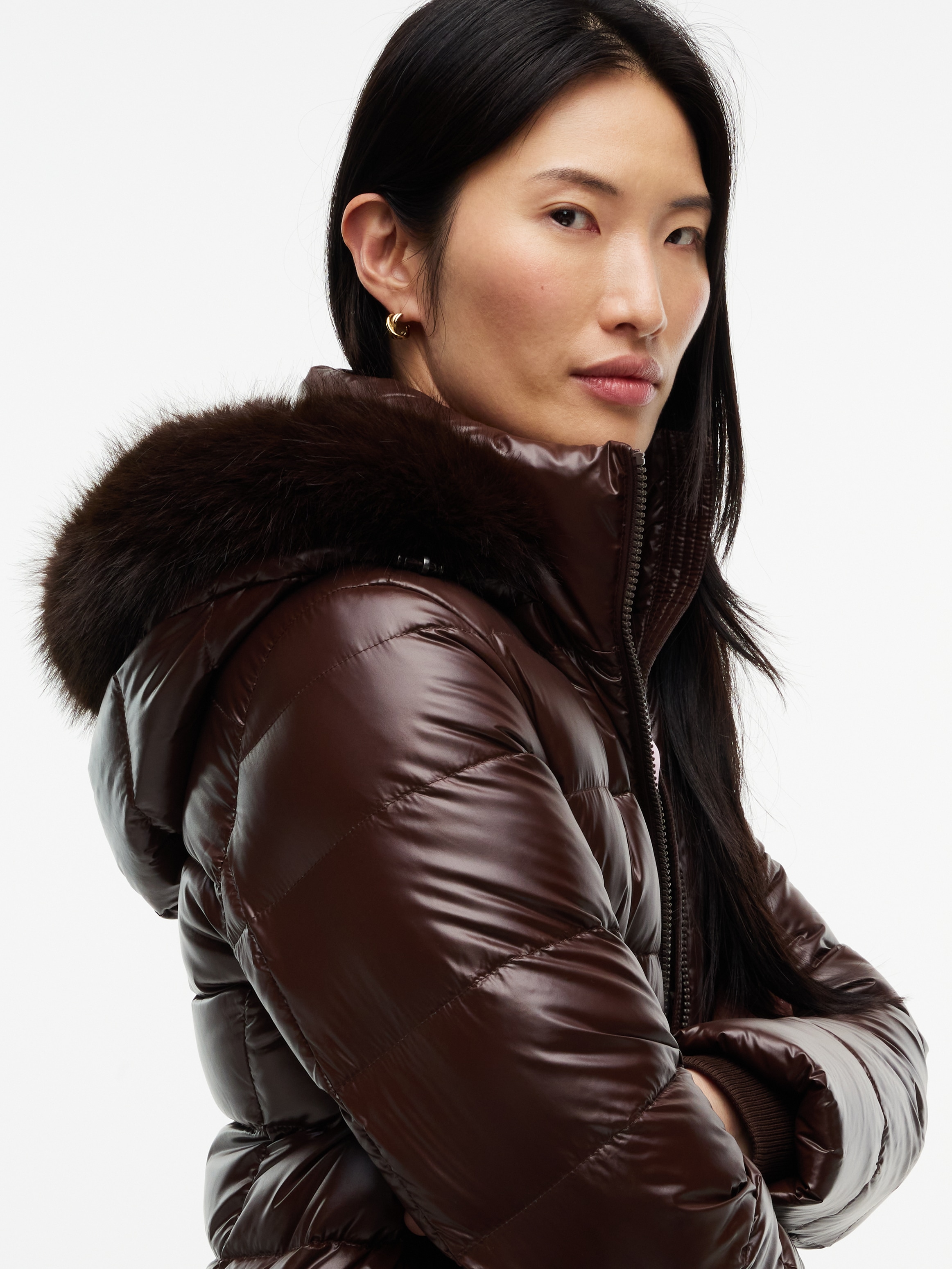 Tommy Hilfiger Steppjacke »GLOSS DOWN FITTED JACKET« Kunstfaser, in leicht glänzender Optik
