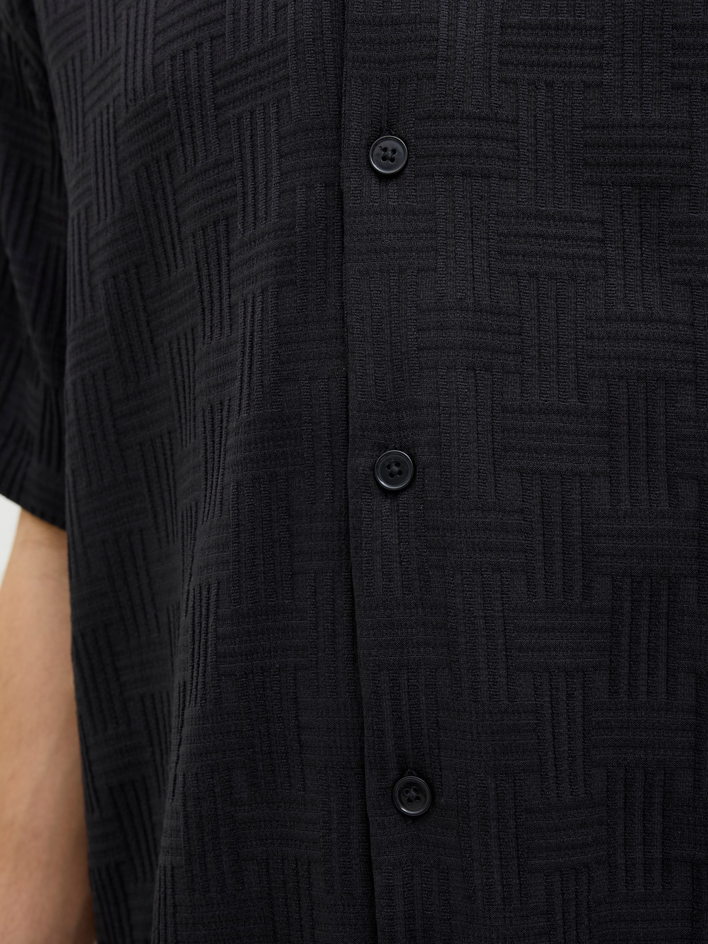 Jack & Jones Kurzarmhemd »JJEMATTEO RESORT SHIRT SS SN«, mit Resort Kragen