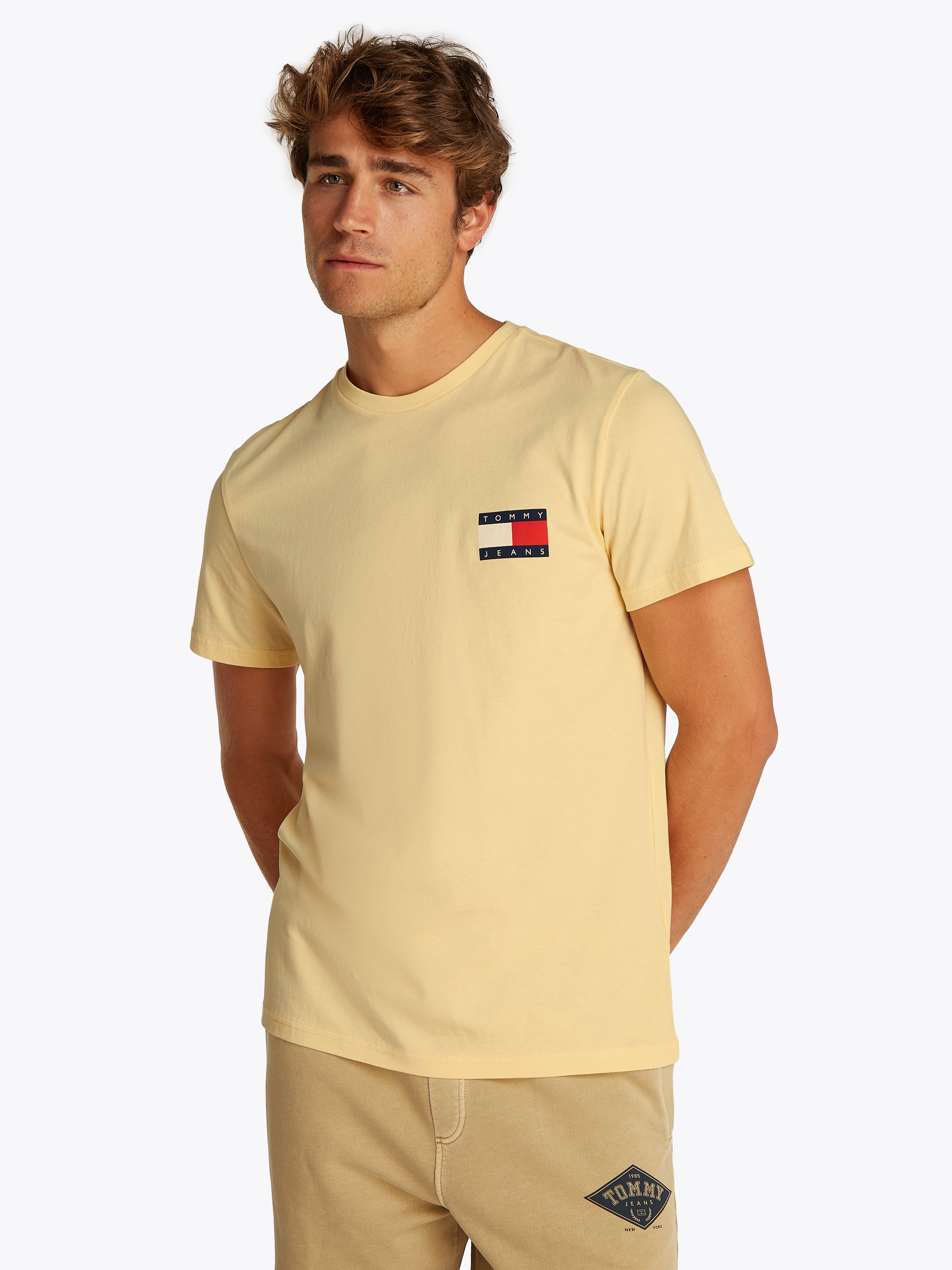 Tommy Jeans T-Shirt "TJM SLIM ESSENTIAL FLAG TEE EXT" günstig online kaufen