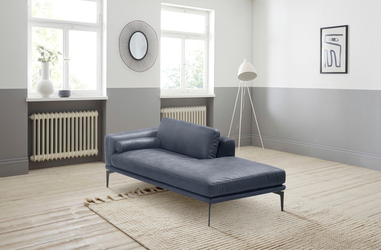 Egoitaliano Ottomane "Masu, Design trifft super Sitzkomfort, mit toller Detailverarbeitung" Rückenkissen und Armteilrolle für mehr Komfort, mit Metallfüßen