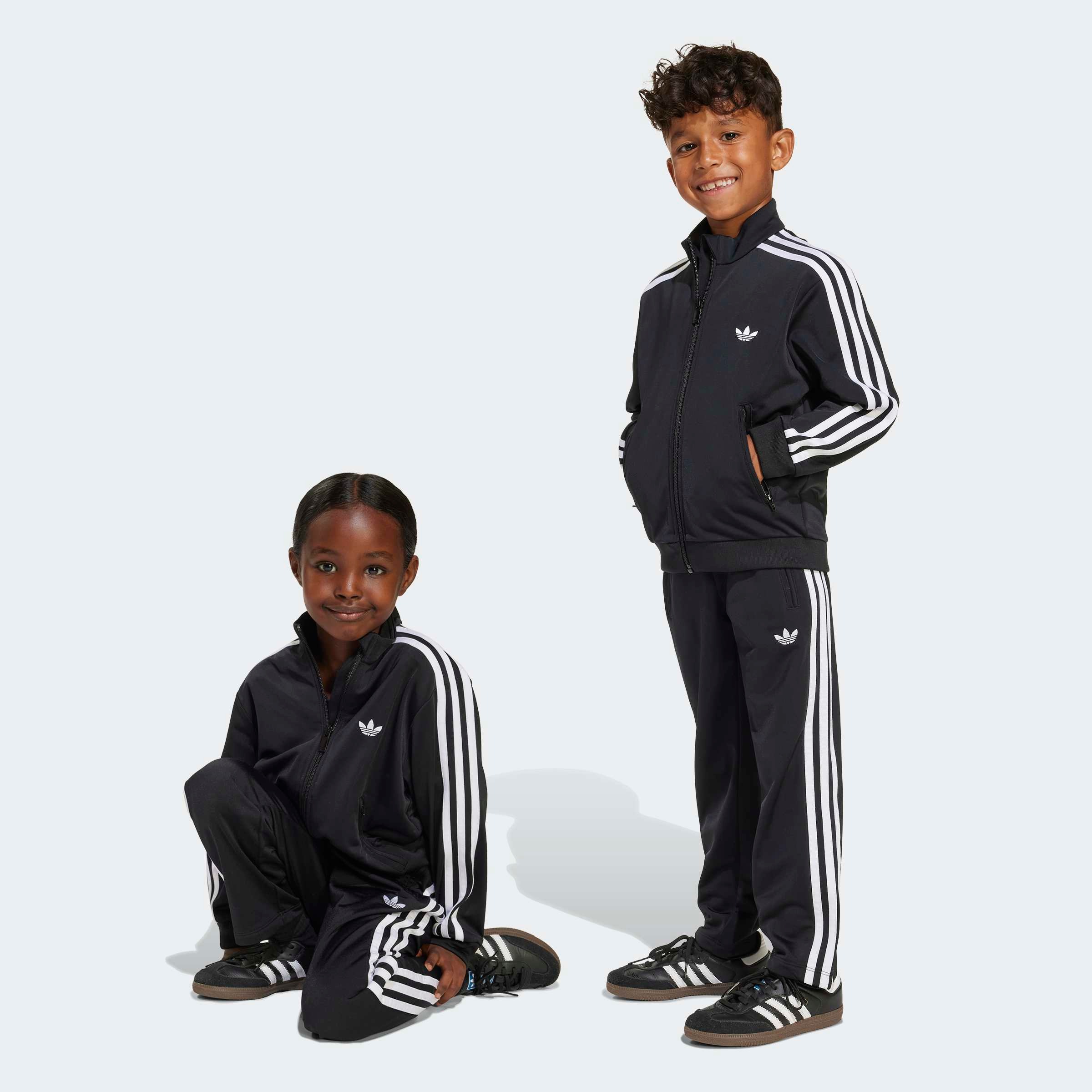 Jungen Trainingsanzug "FIREBIRD TS"schwarz, weiß, Gr. 116, ADIDAS ORIGINALS, Obermaterial: 100% Polyester, Sportanzüge