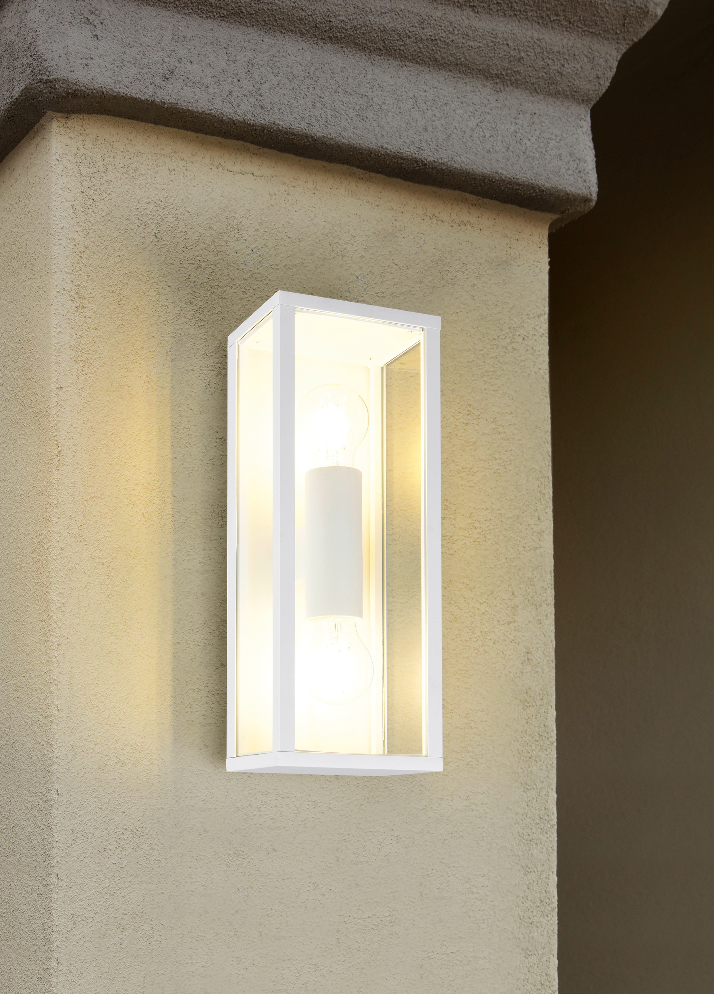 TRIO Leuchten Außen-Wandleuchte »GARONNE, Fassadenbeleuchtung, Wandlampe exkl 1x E27 max 60W, IP44«, 1 flammig, Leuchtmittel E27 | Leuchtmittel wechselbar, Wandleuchte Garten Terrasse, mit Glasschirm Höhe 26cm Breite 14cm