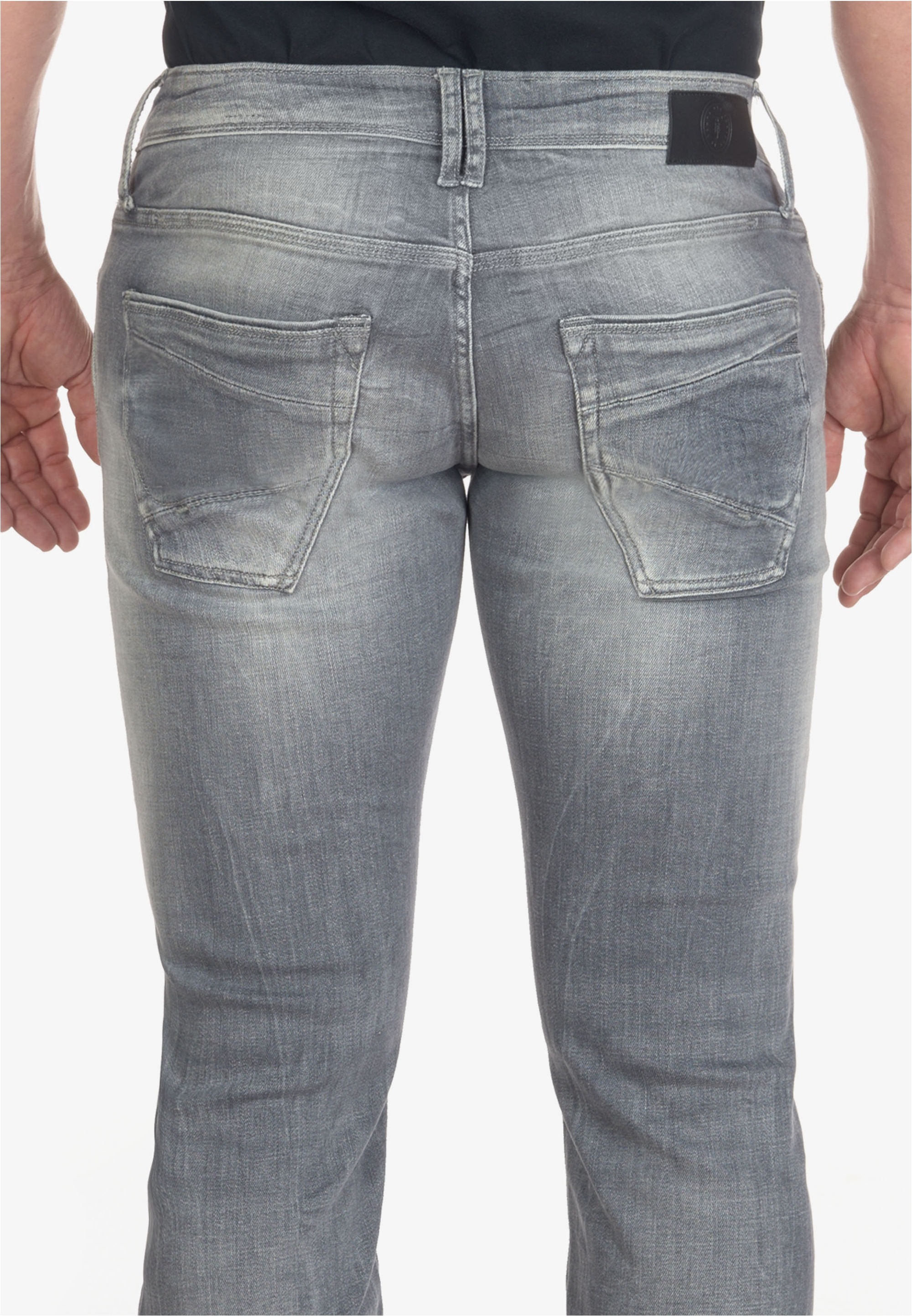 Le Temps Des Cerises Bequeme Jeans, mit dezenter Waschung