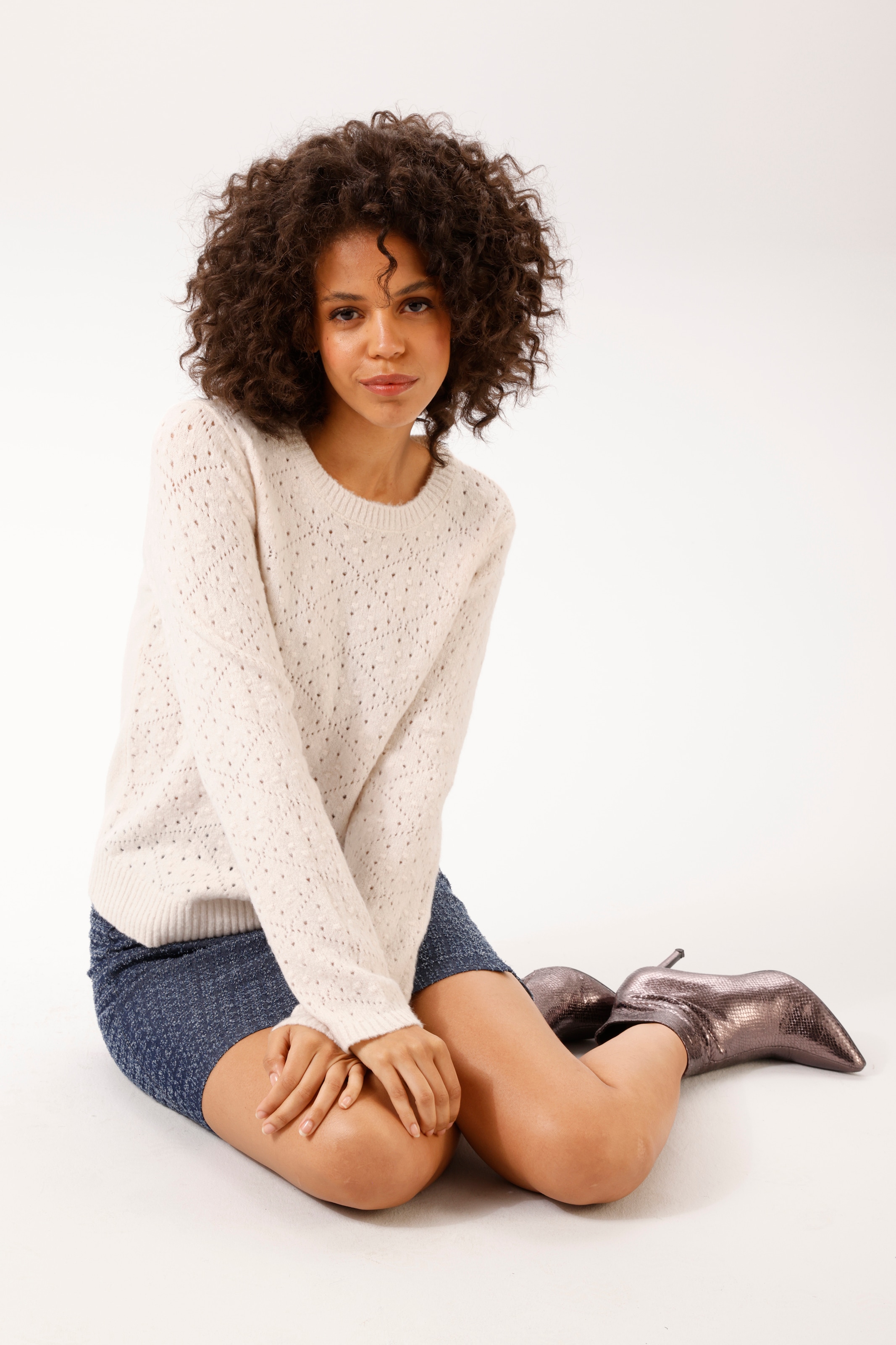 Aniston CASUAL Strickpullover im Ajour-Muster und kleinen, eingestrickten Quadraten- NEUE KOLLEKTION