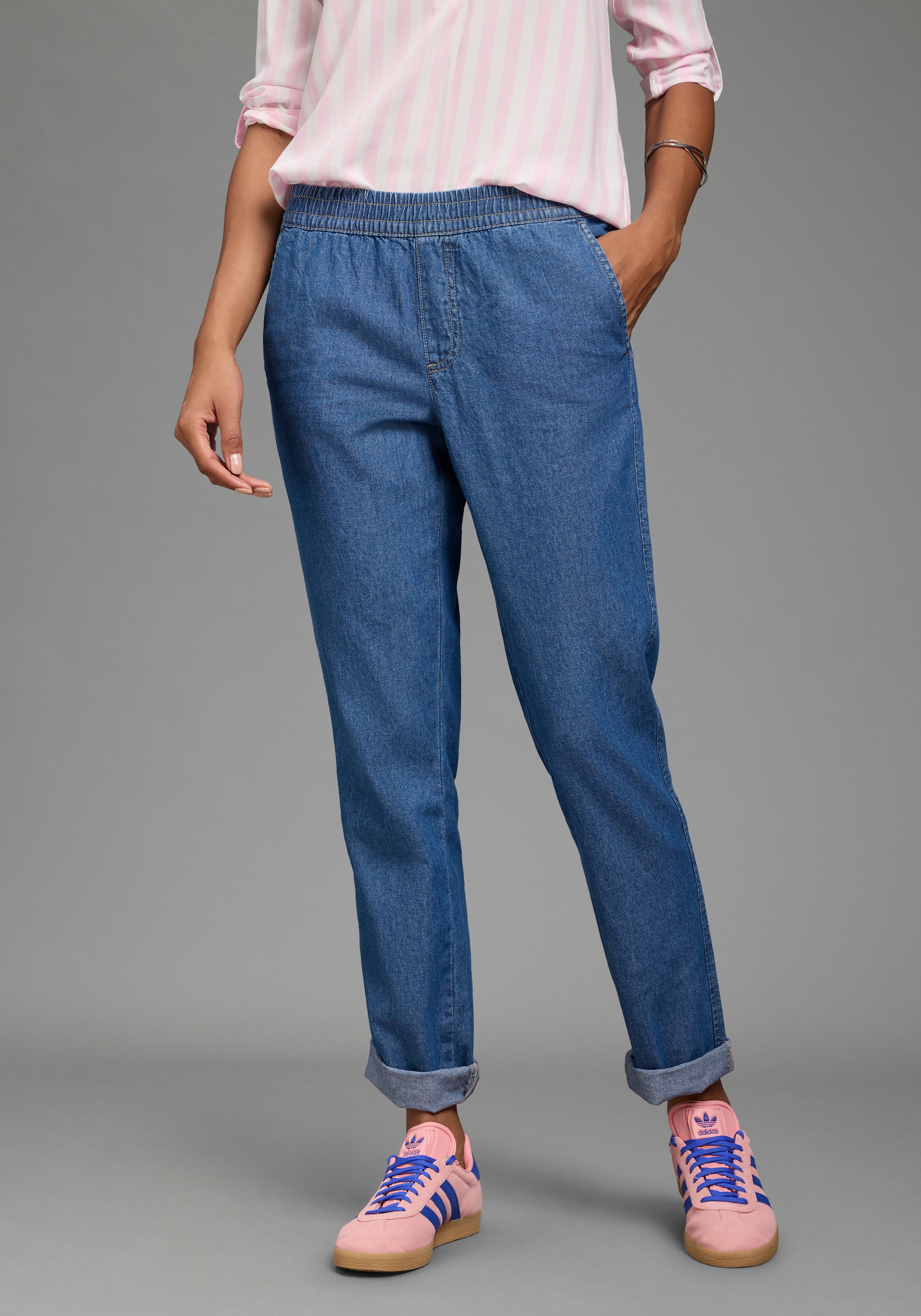 Arizona Relax-fit-Jeans »mit Schlupfbund« mit geradem Beinverlauf, normale Leibhöhe, aus Baumwolle