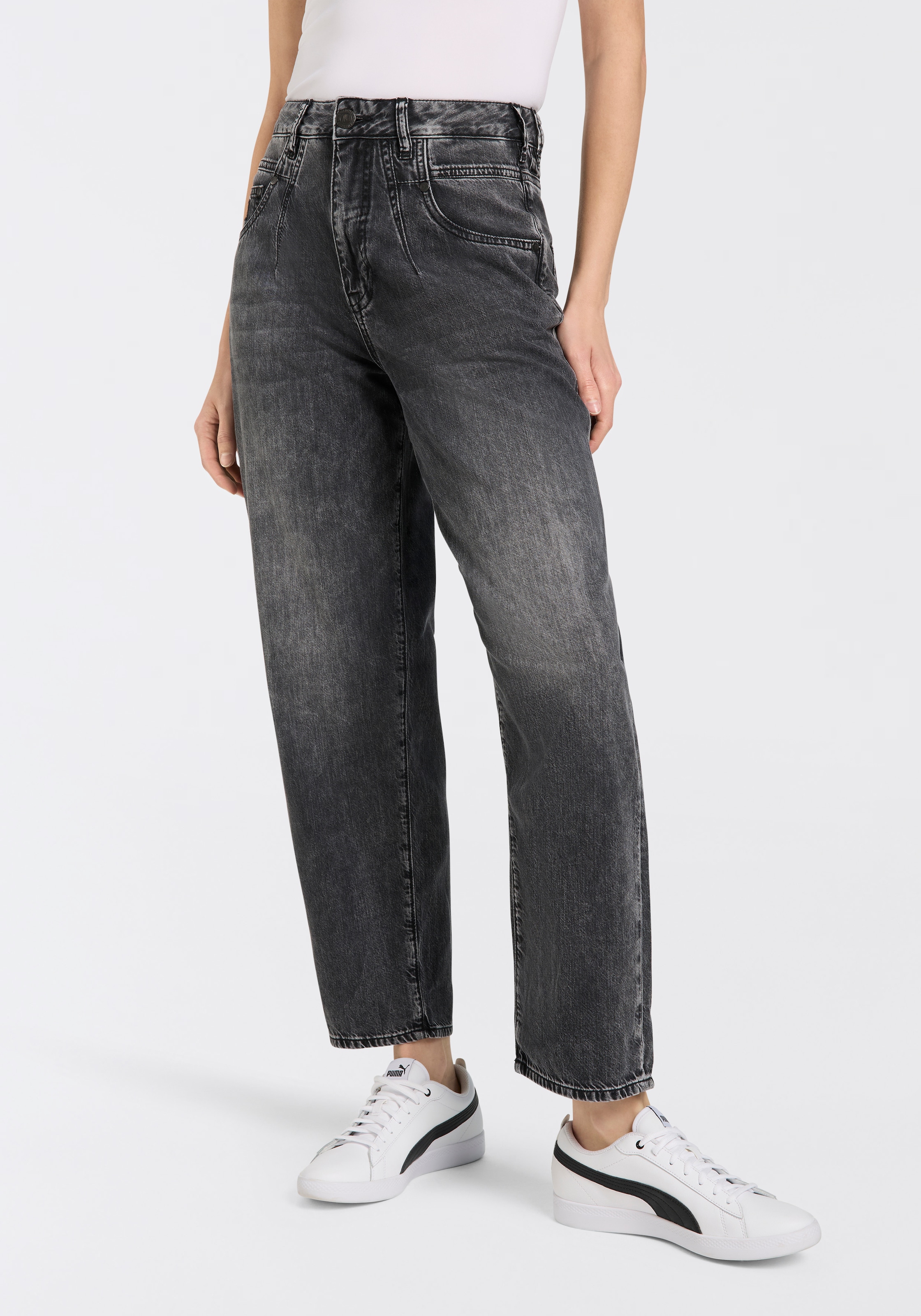 Herrlicher 5-Pocket-Jeans "Brooke Denim Black", mit Abnähern, in 7/8-Länge günstig online kaufen