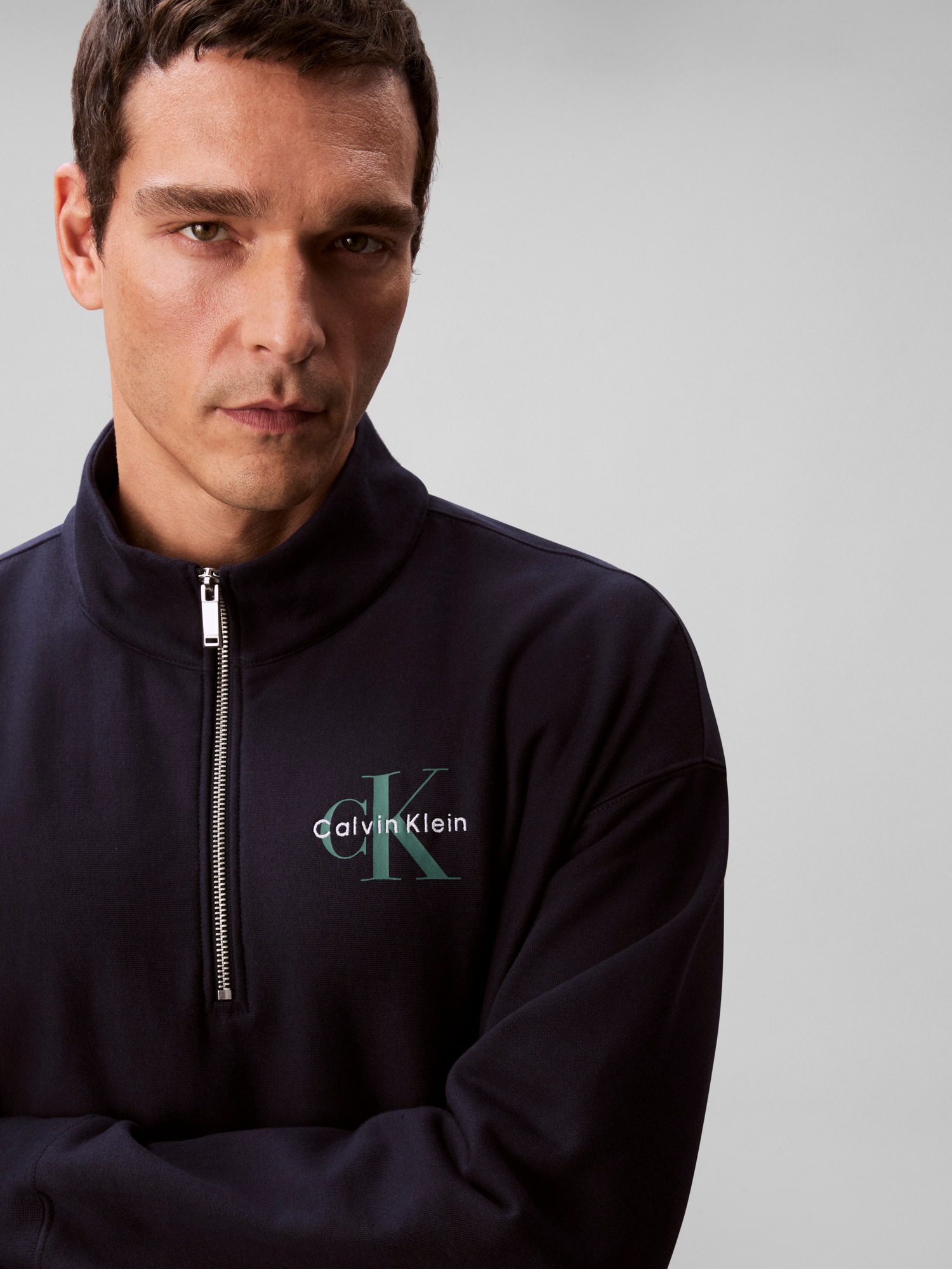 Thumbnail - Calvin Klein Jeans Sweatshirt "LS EU 350TERRY MICRO MONOLOGO QT", Regular fit, Stehkragen und Reißverschluss