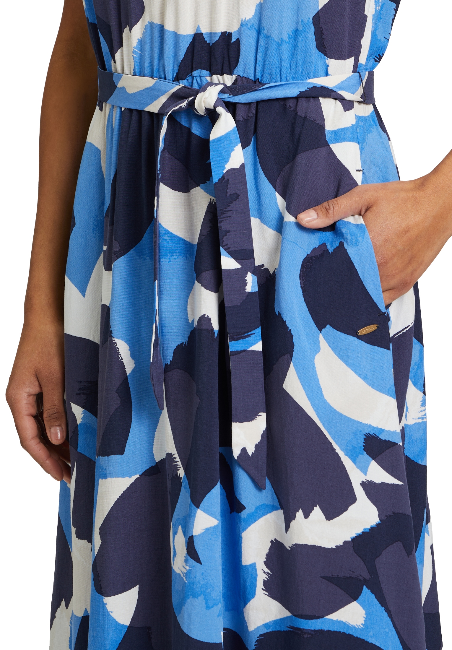 Betty&Co Sommerkleid »Betty & Co Damen Sommerkleid mit Bindegürtel«, Raffung
