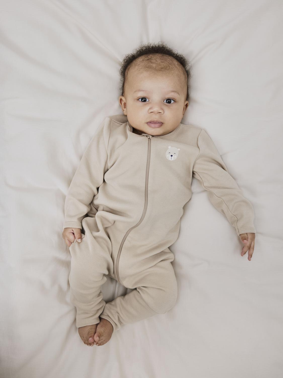 Thumbnail - Name It Schlafoverall "NBNNIGHTSUIT für Jungen mit süßem Print im 2er-Pack" Packung, 2 Stk. tlg. bedruckt, casual, regul...