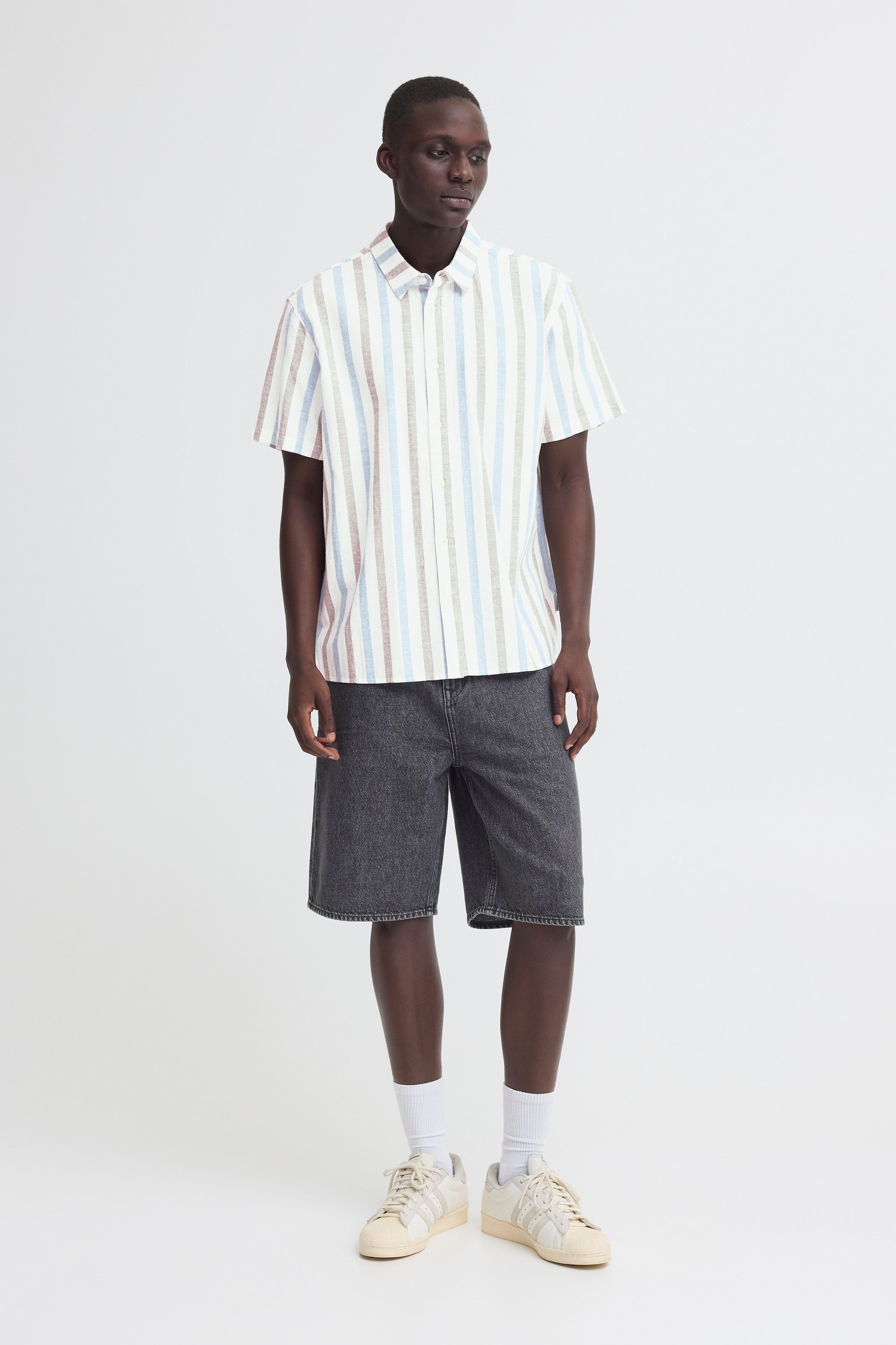 Blend Kurzarmhemd »BHABAN SHIRT STRIPE« aus Baumwollmischung, mit Leinen, Relaxed Fit, gestreifte Leinenoptik