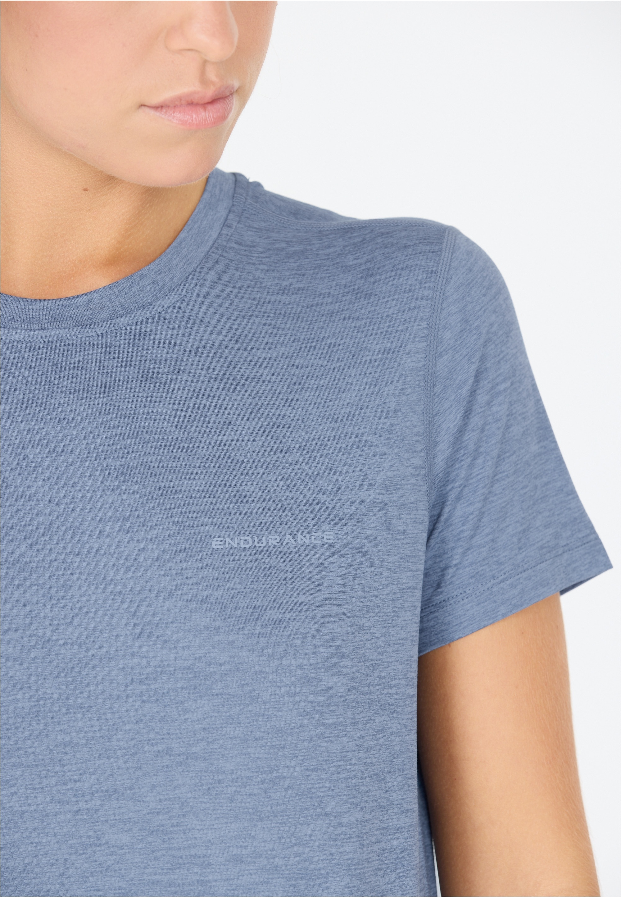 ENDURANCE Funktionsshirt »Alvaly«, im simplen Design mit Quick Dry-Technologie
