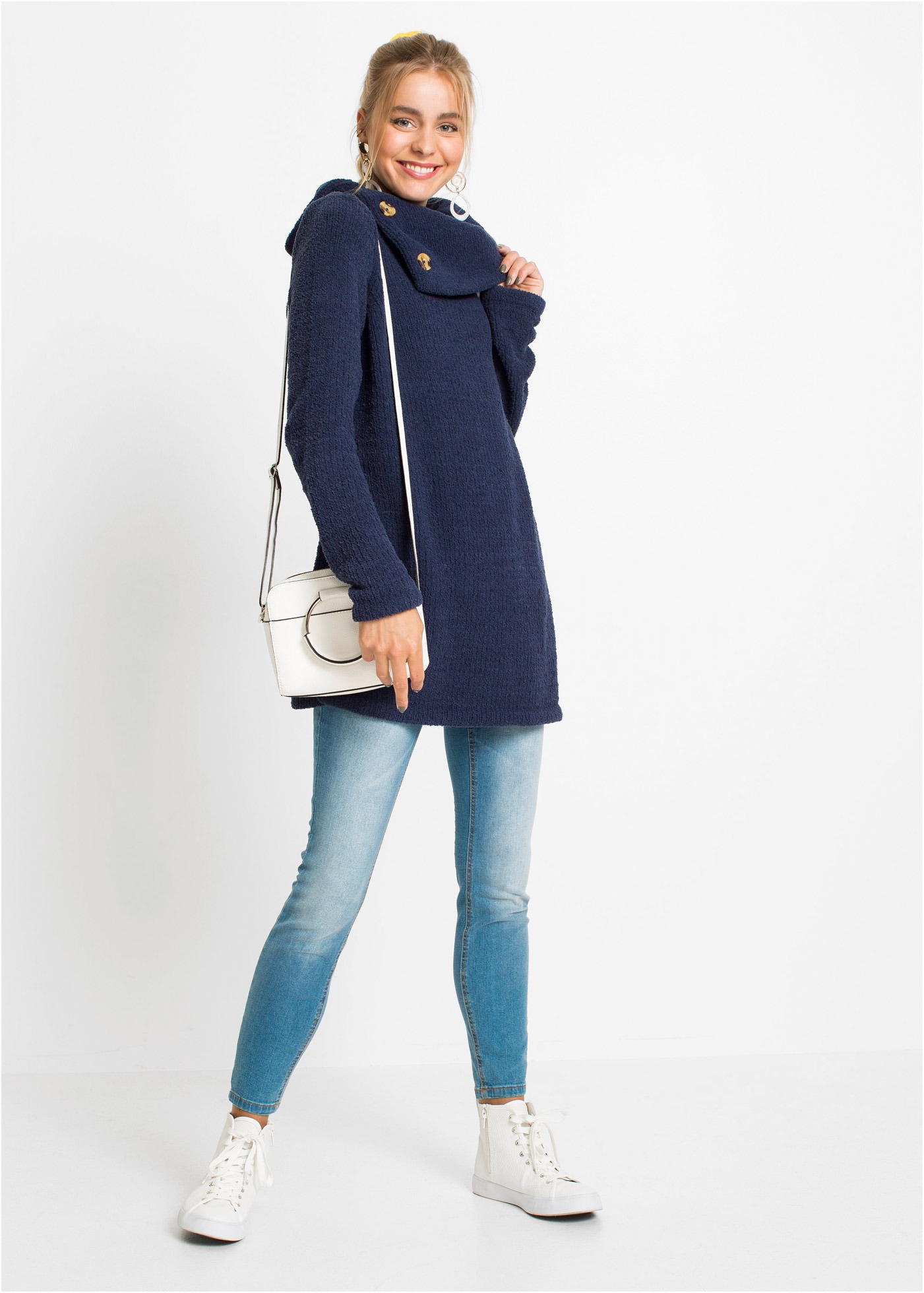 bonprix Longpullover »Longpullover« weiches Material, mit Knöpfen am Kragen, Oversize-Passform