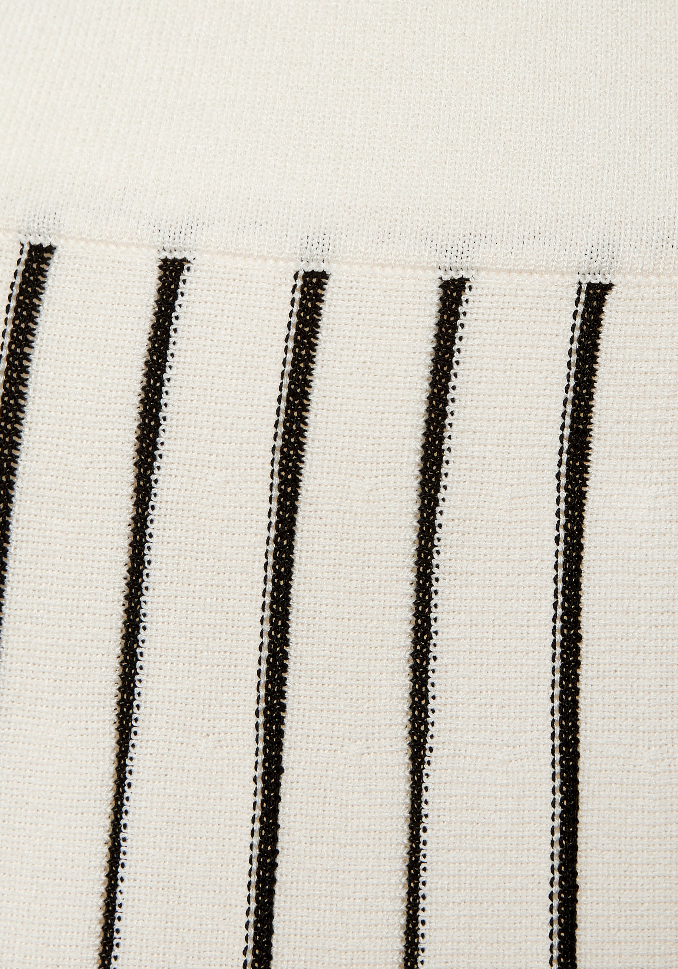 LASCANA Strickrock, mit modischer Streifenoptik