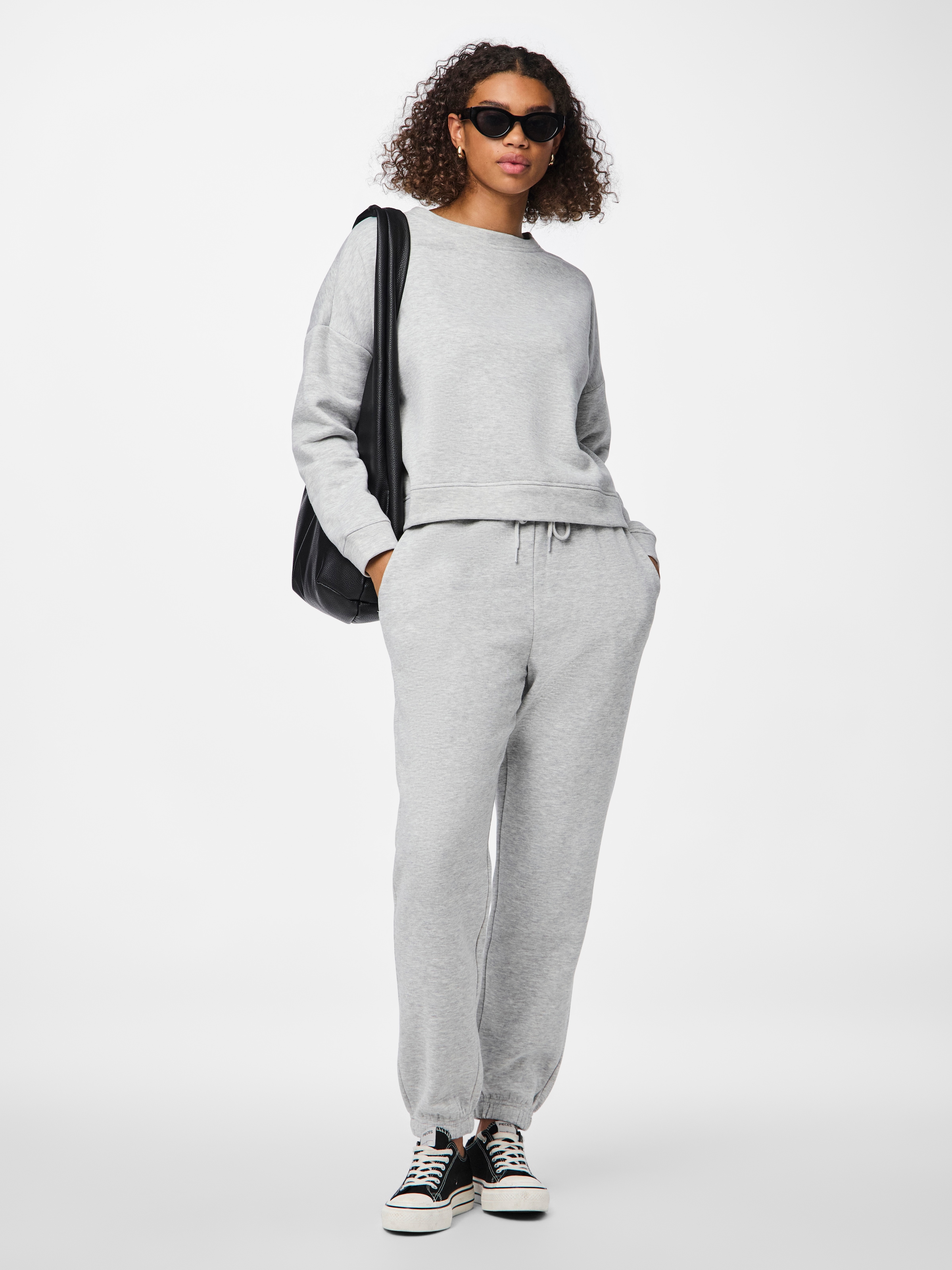 pieces Sweatshirt »PCCHILLI LS SWEAT NOOS BC«
