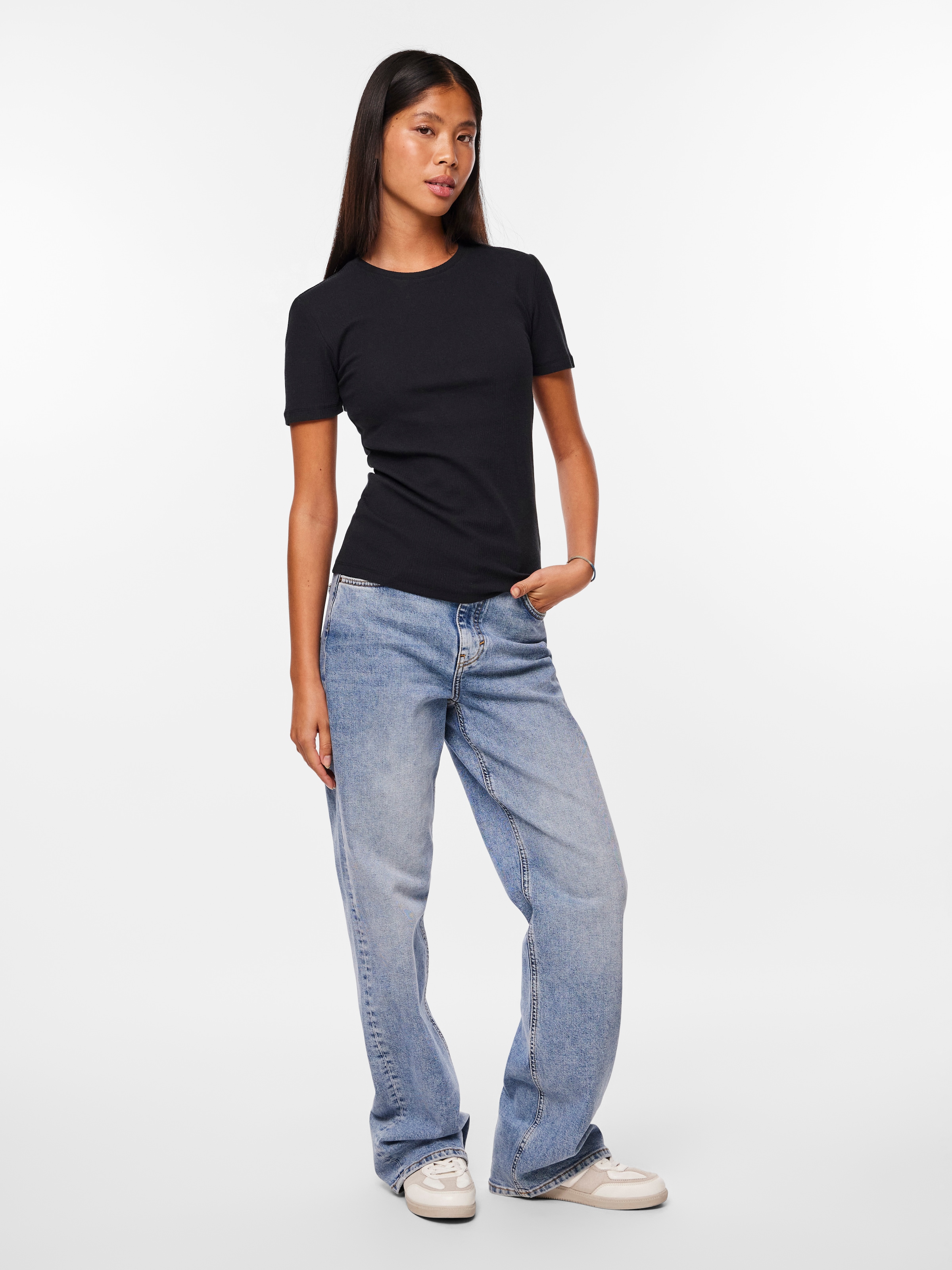 pieces Kurzarmshirt »PCRUKA SS TOP JRS NOOS BC« mit gerippter Struktur