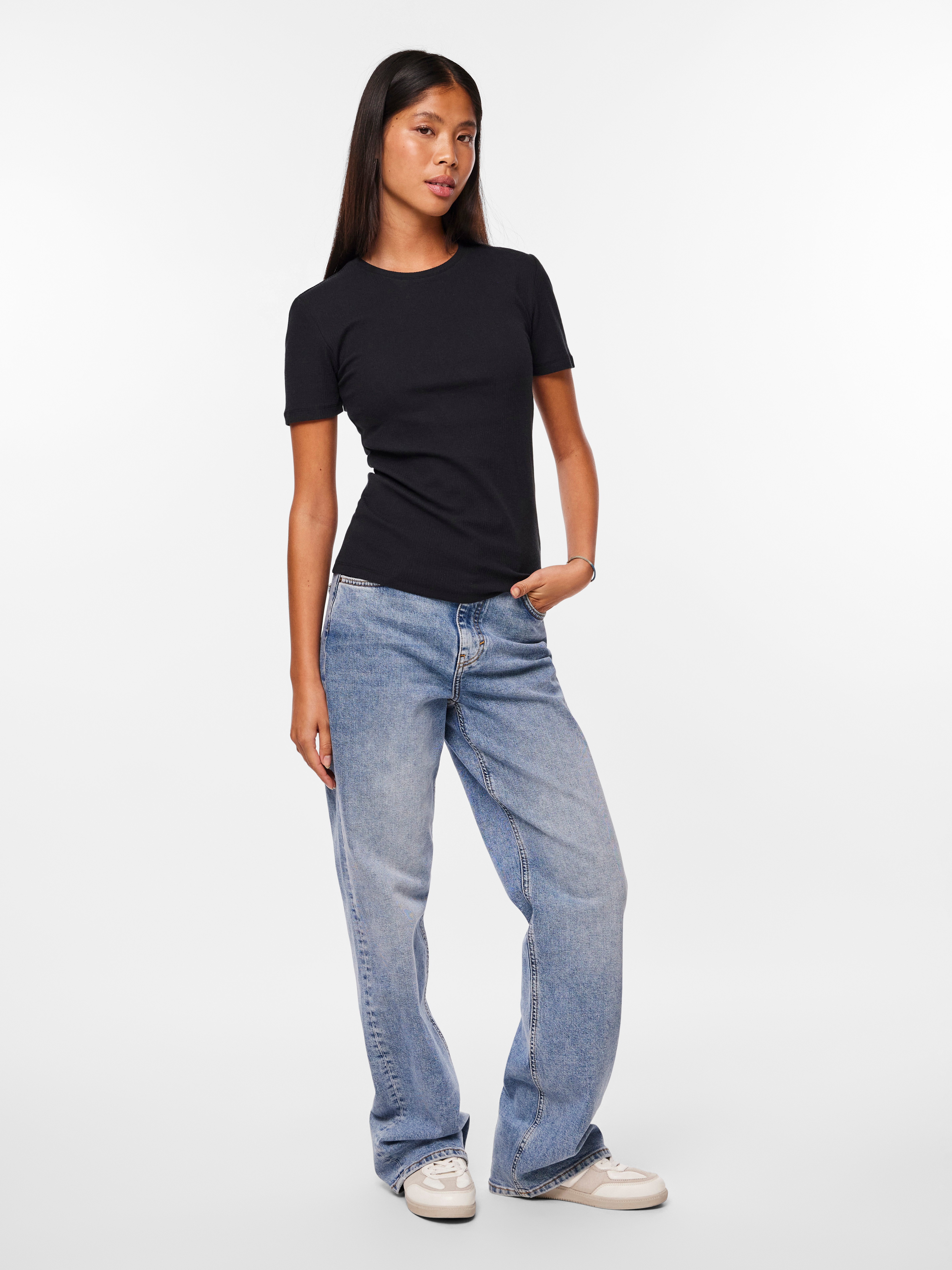 Thumbnail - pieces Kurzarmshirt "PCRUKA SS TOP JRS NOOS BC" mit gerippter Struktur