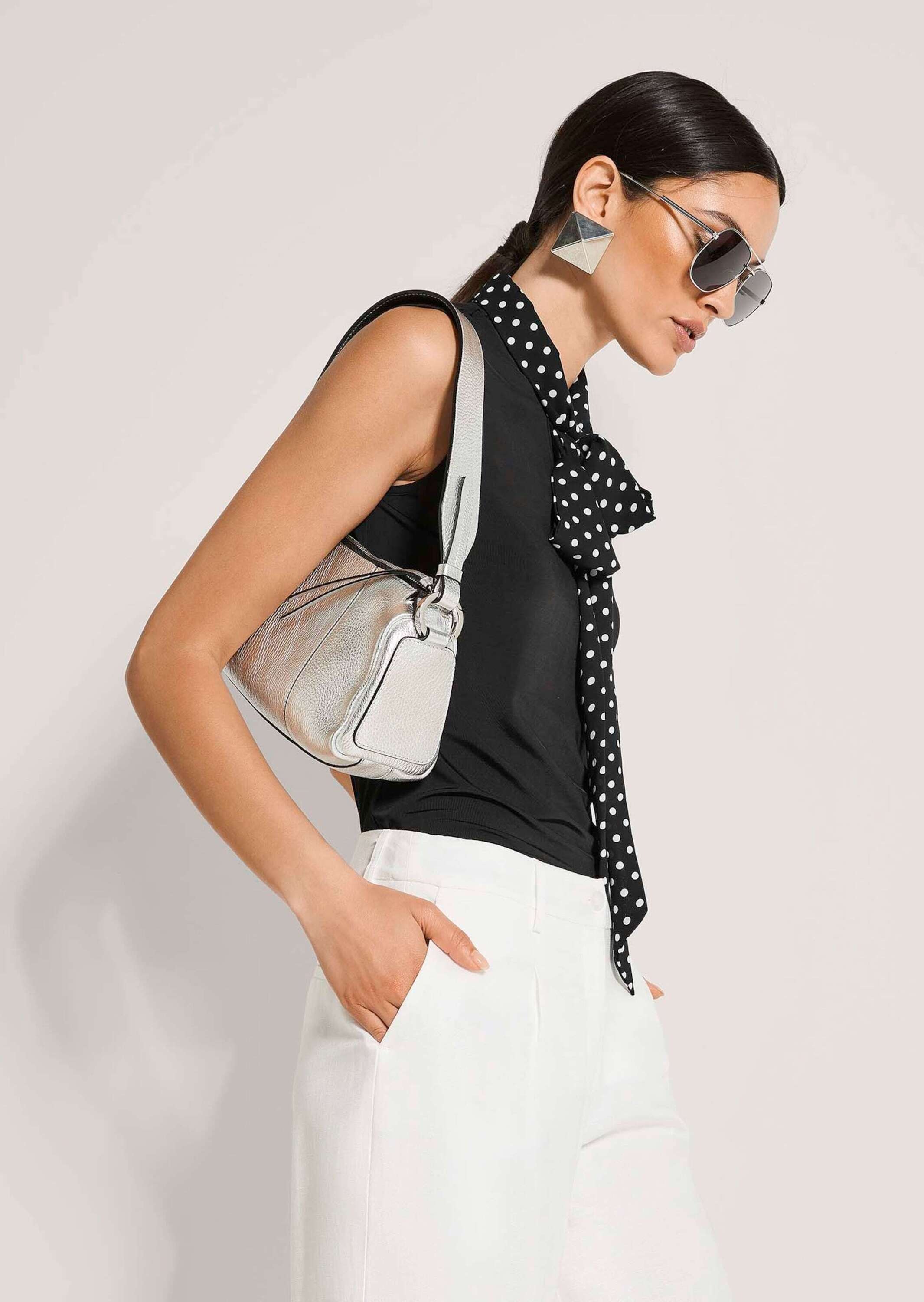 MADELEINE Kurzarmshirt »Jerseyshirt Elegantes Blusenshirt mit Schluppe«