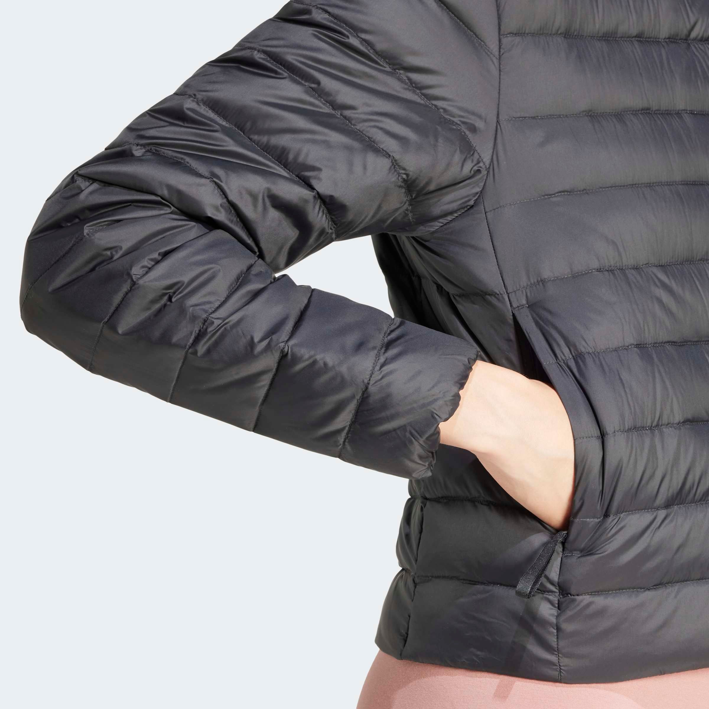 adidas Sportswear Steppjacke »HELIONIC LIGHT« mit Reißverschlusstaschen, platzsparend verstaubar