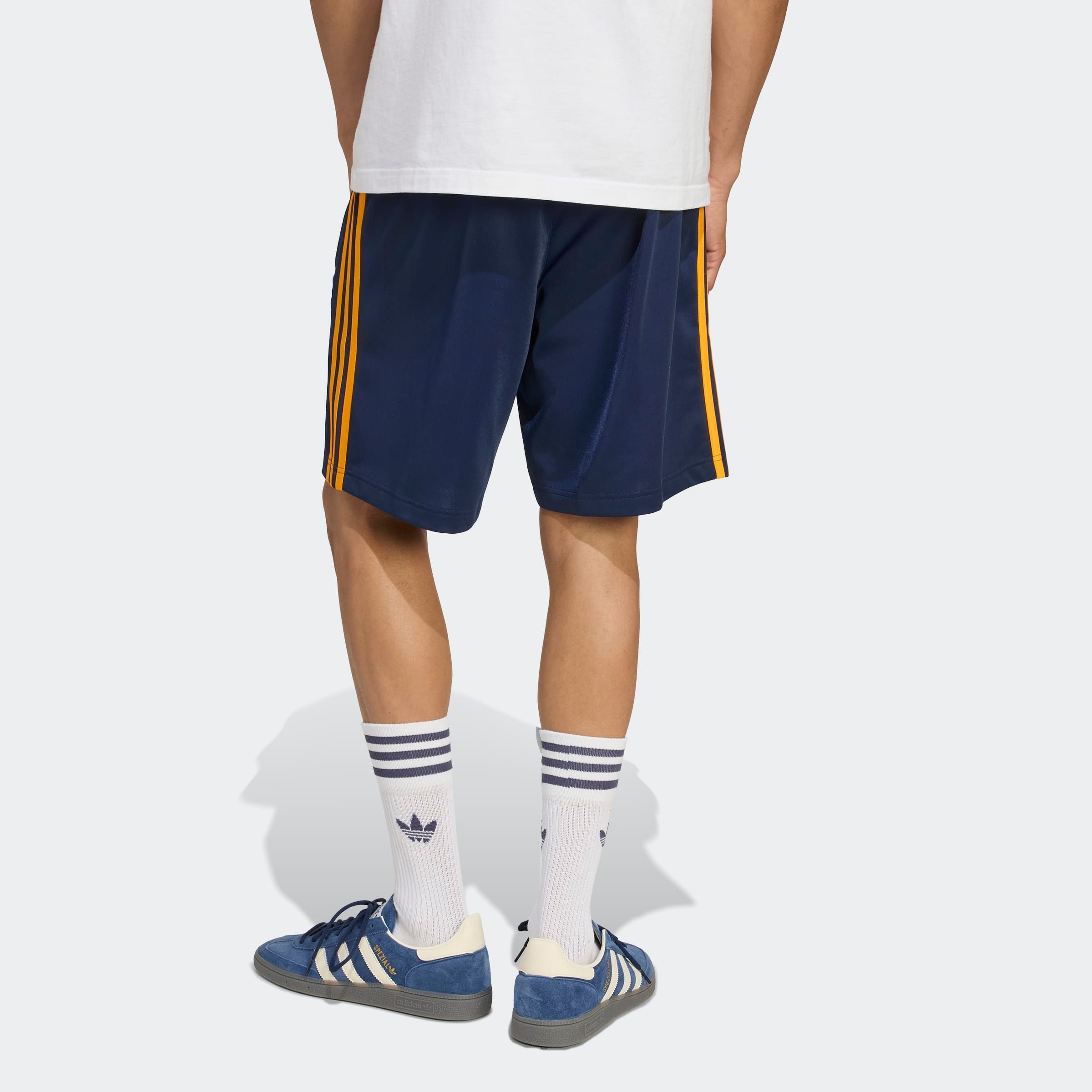 adidas Originals Shorts »FIREBIRD SHORT«, (1 tlg.), Trainingsshorts