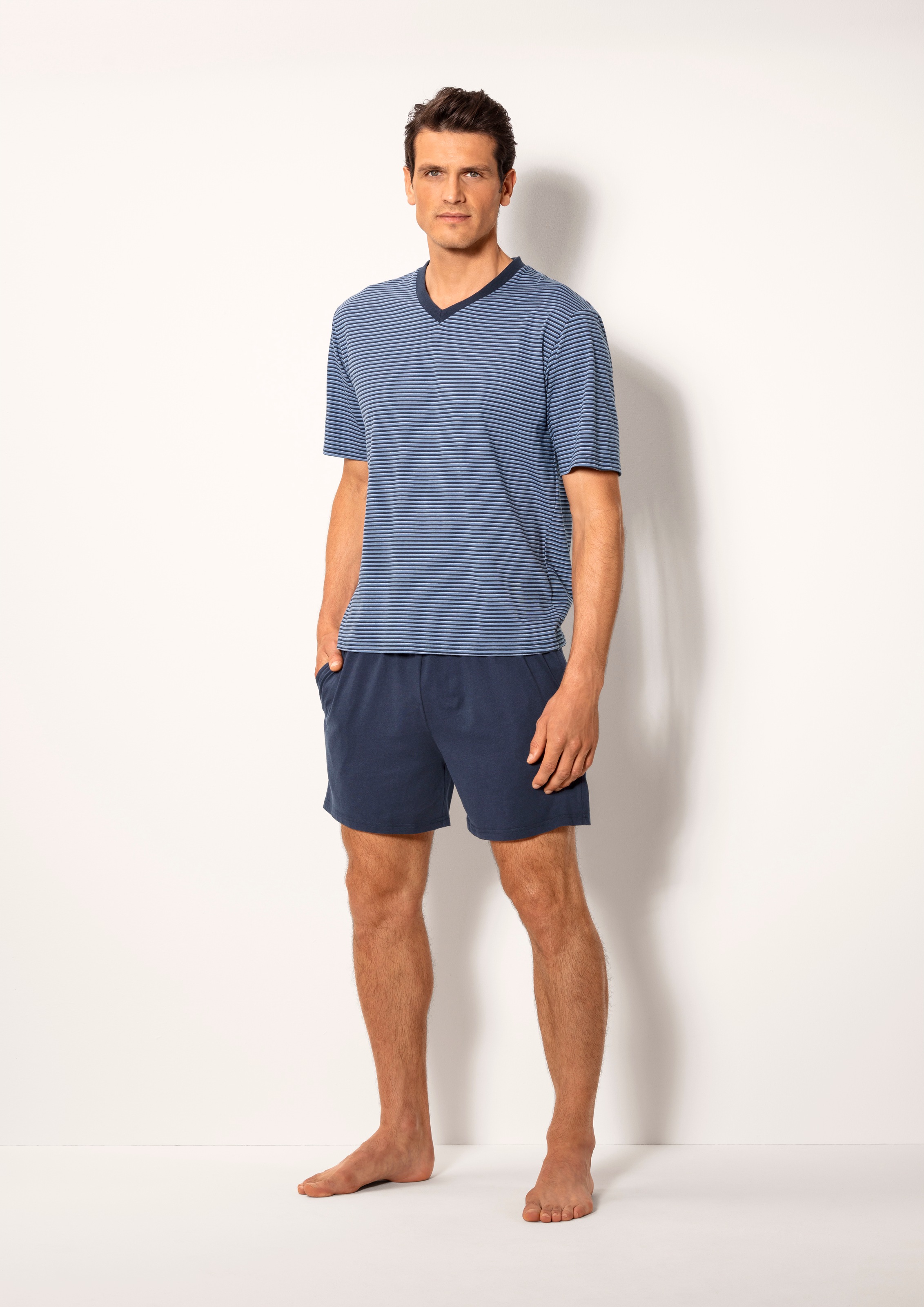 le jogger Pyjama Packung, 2 Stück, 4 tlg. Schlafanzug mit garngefärbtem Str günstig online kaufen