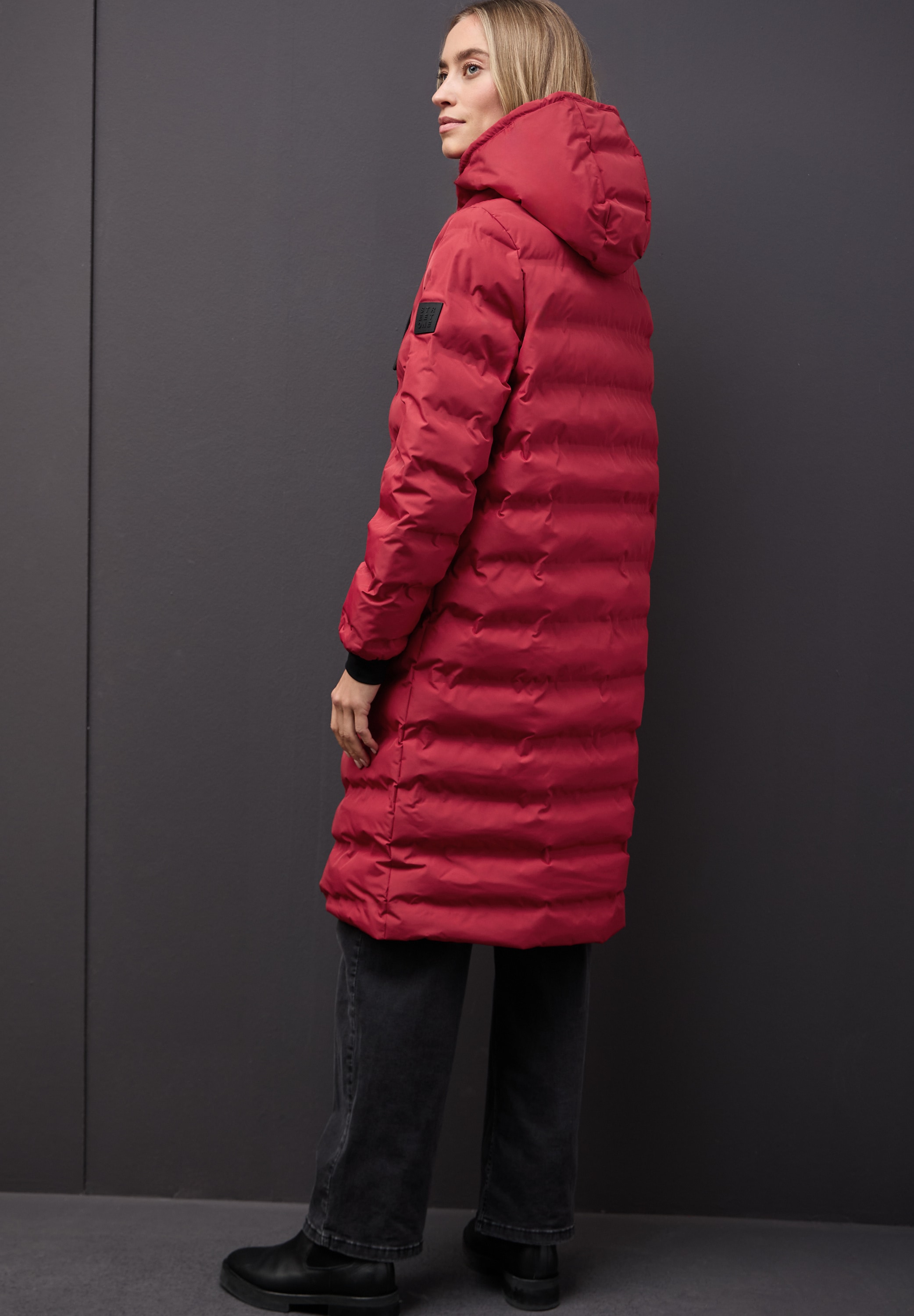 STREET ONE Steppjacke mit Kapuze Damenmantel mit Kapuze und geklebten Nähten