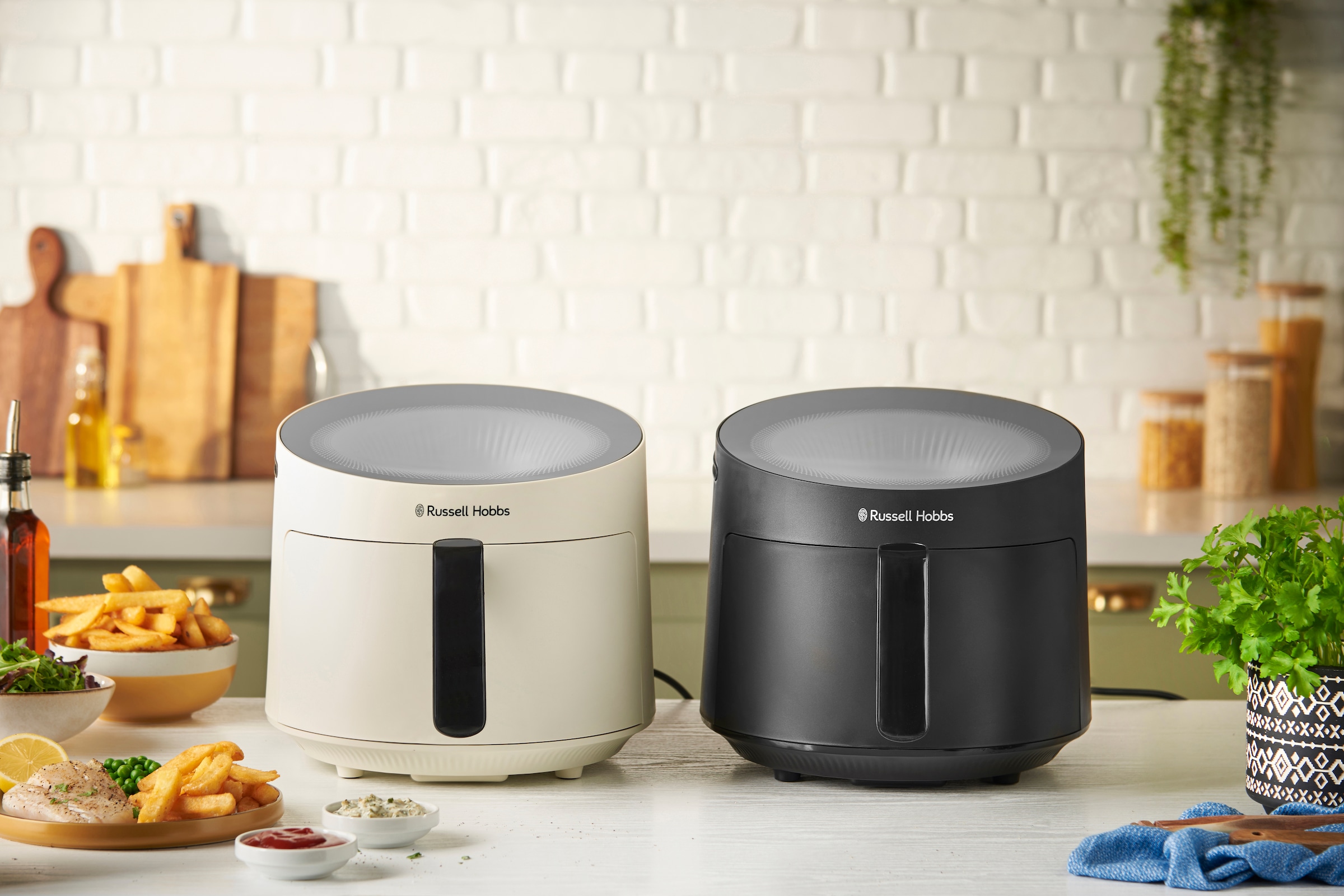 RUSSELL HOBBS Heißluftfritteuse »SatisFry Panoramic AirFryer(27421-56)«, 1500 W, mit Sichtfenster, 10 Programme., wenig oder kein Öl erforderlich