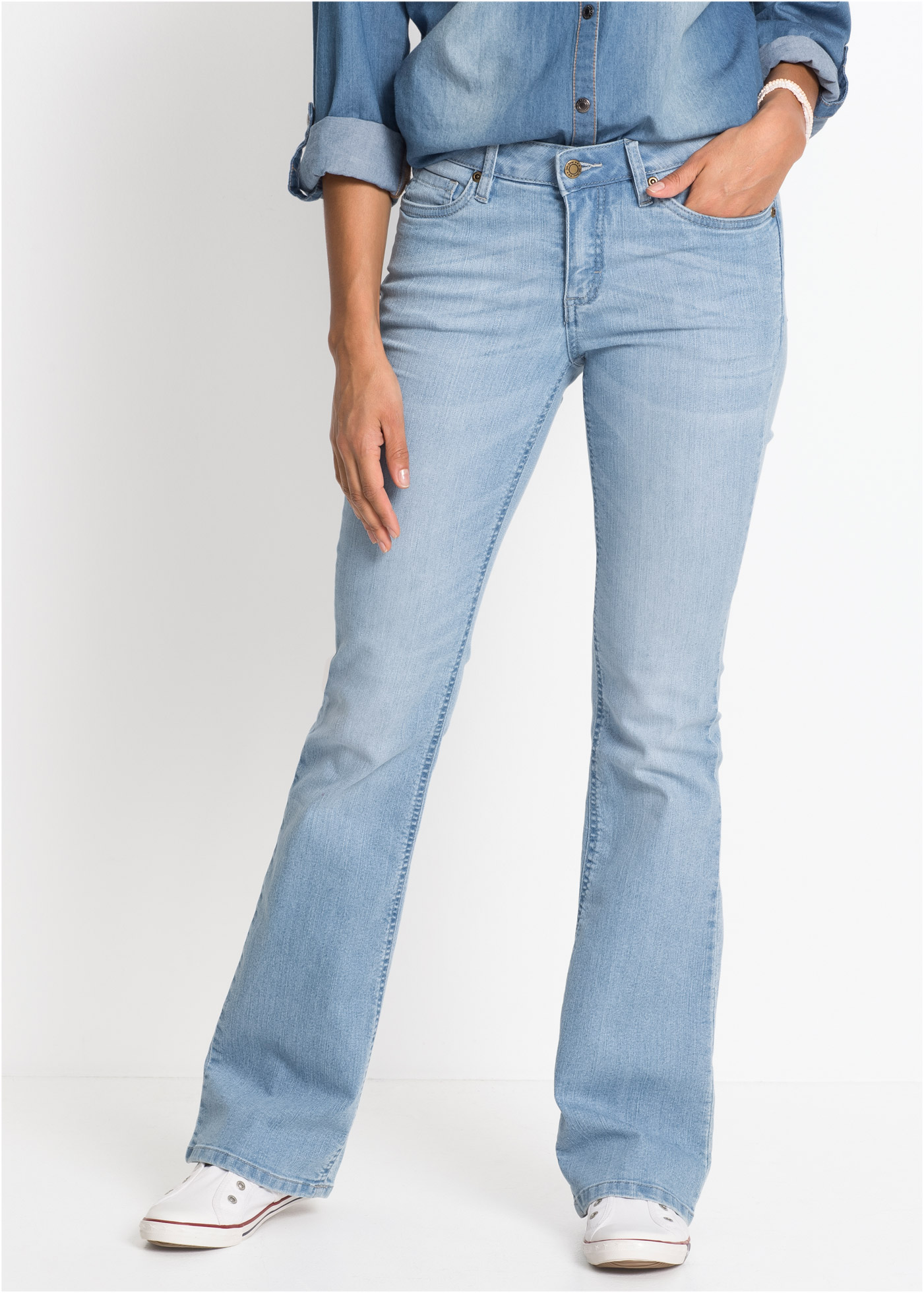 bonprix Bootcut-Jeans "Bootcut Jeans Mid Waist, Komfort-Stretch" Slim Fit Passform, aus Baumwollmischung mit Stretch-Anteil