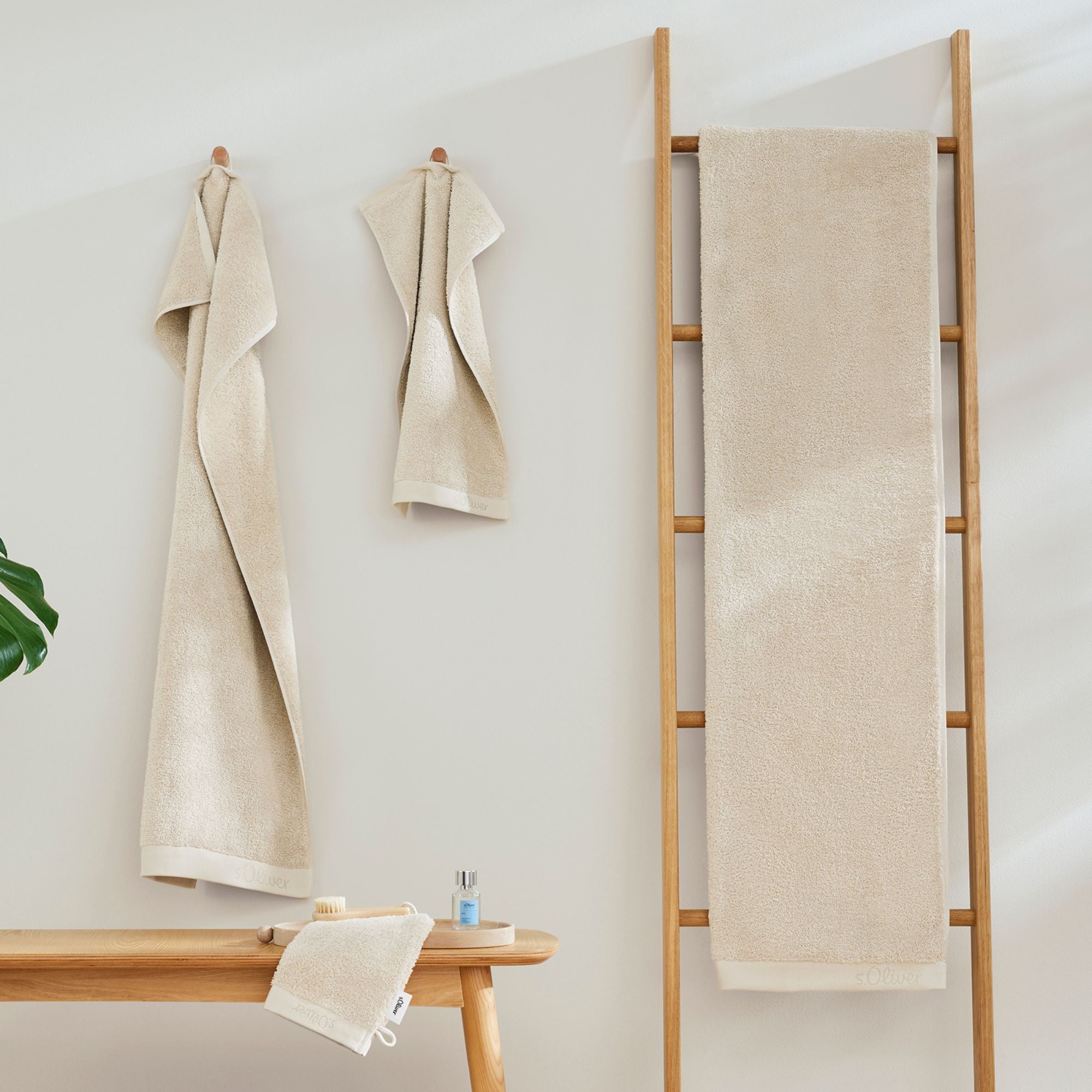 s.Oliver Duschtuch »s.Oliver, Premium Qualität, 600 gr/m², auch als Sets erhältlich«, (1 St., Badetuch 70 x 140 cm), große Farbauswahl, auch als Handtuch, Waschhandschuh, Gästetuch