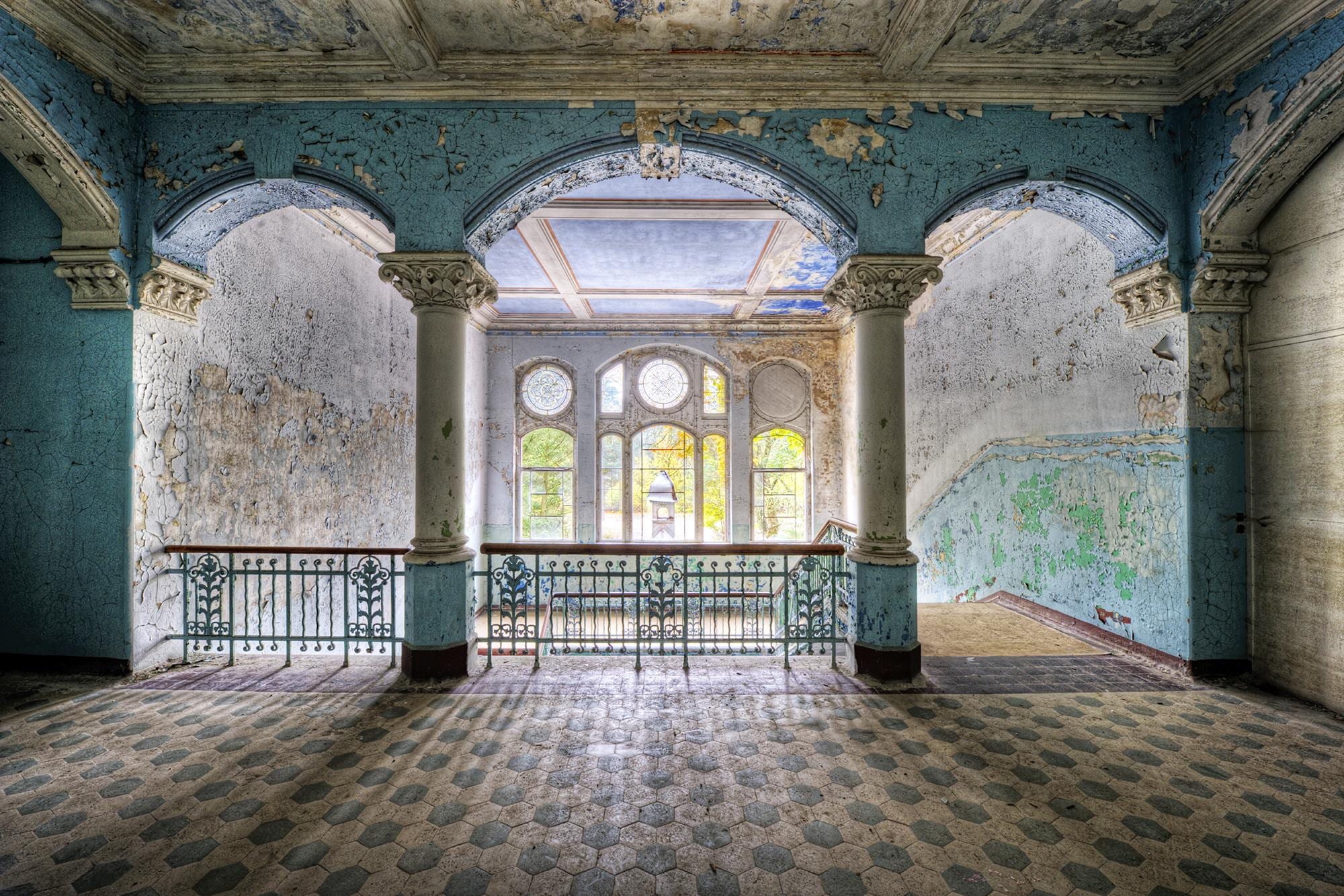 queence 1100000002199 "Vintage, Industie" Architektonische Elemente Gebäude Innenarchitektur Schloss Vintage Fine Art-Print in Galeriequalität