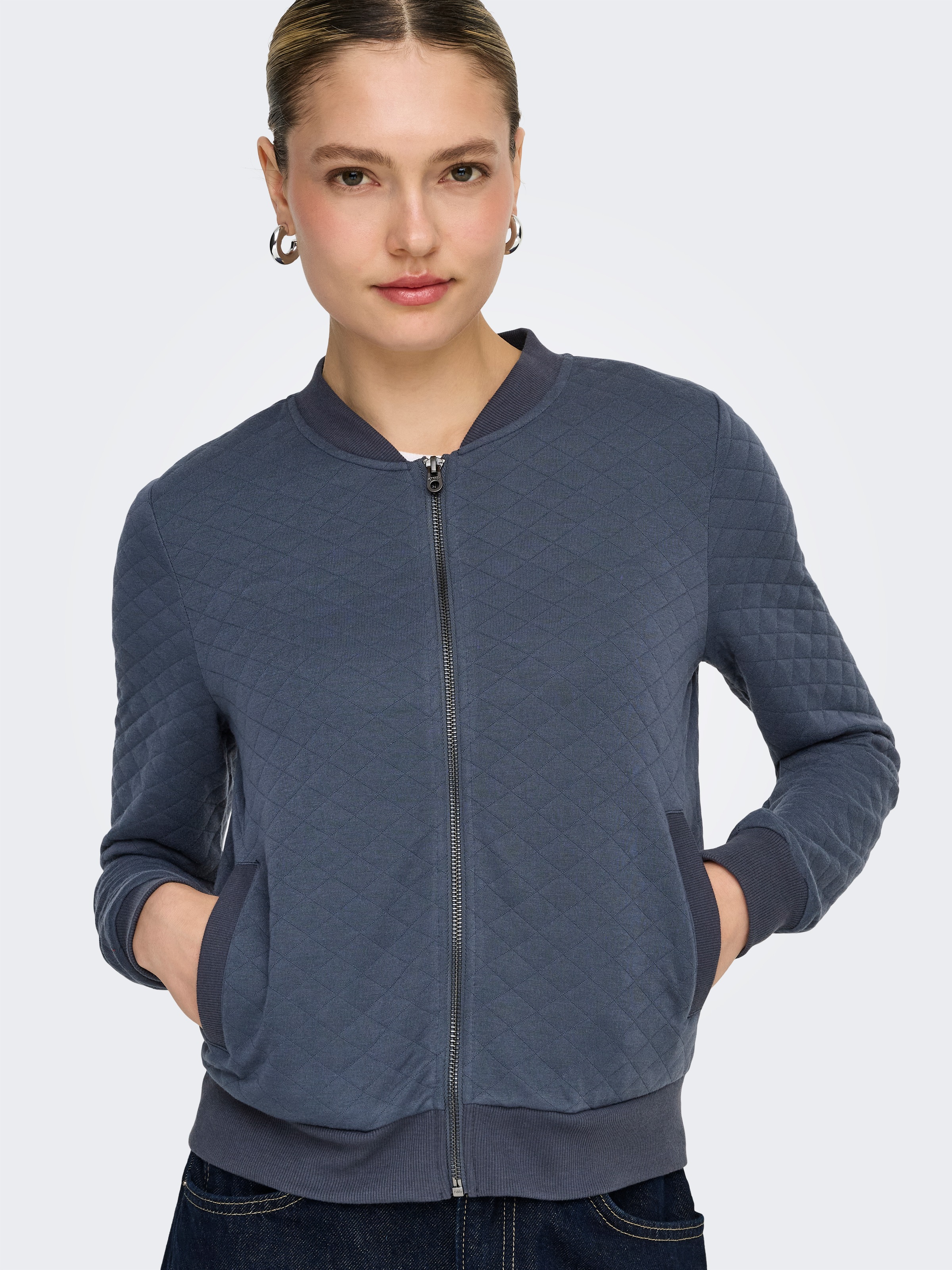 ONLY Sweatjacke "ONLJOYCE L/S BOMBER SWT NOOS" günstig online kaufen