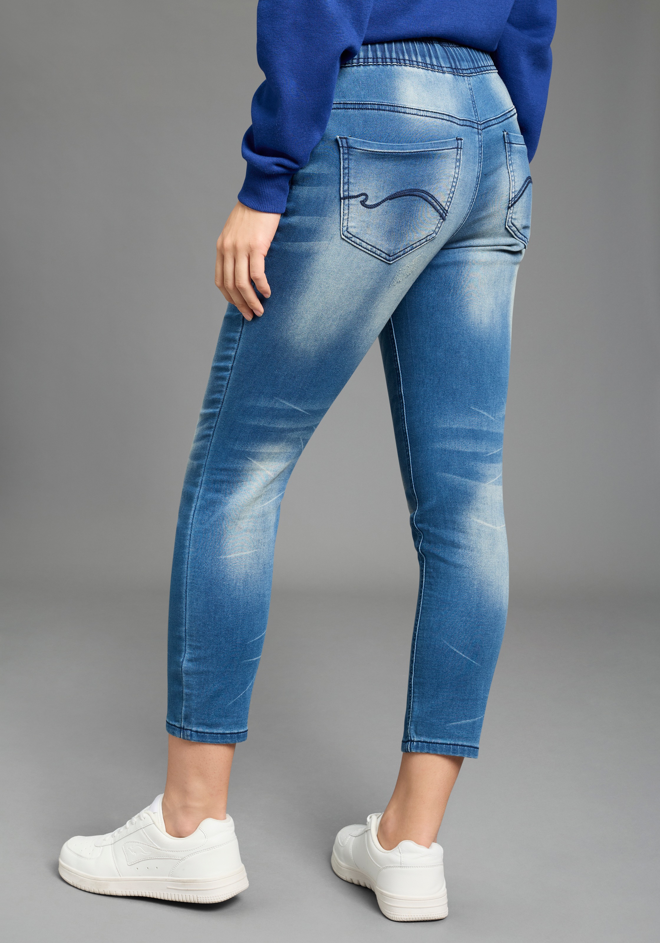 KangaROOS Jogg Pants "7/8 JOGG-DENIM" weites Bein, mit Used-Waschung, hohe günstig online kaufen