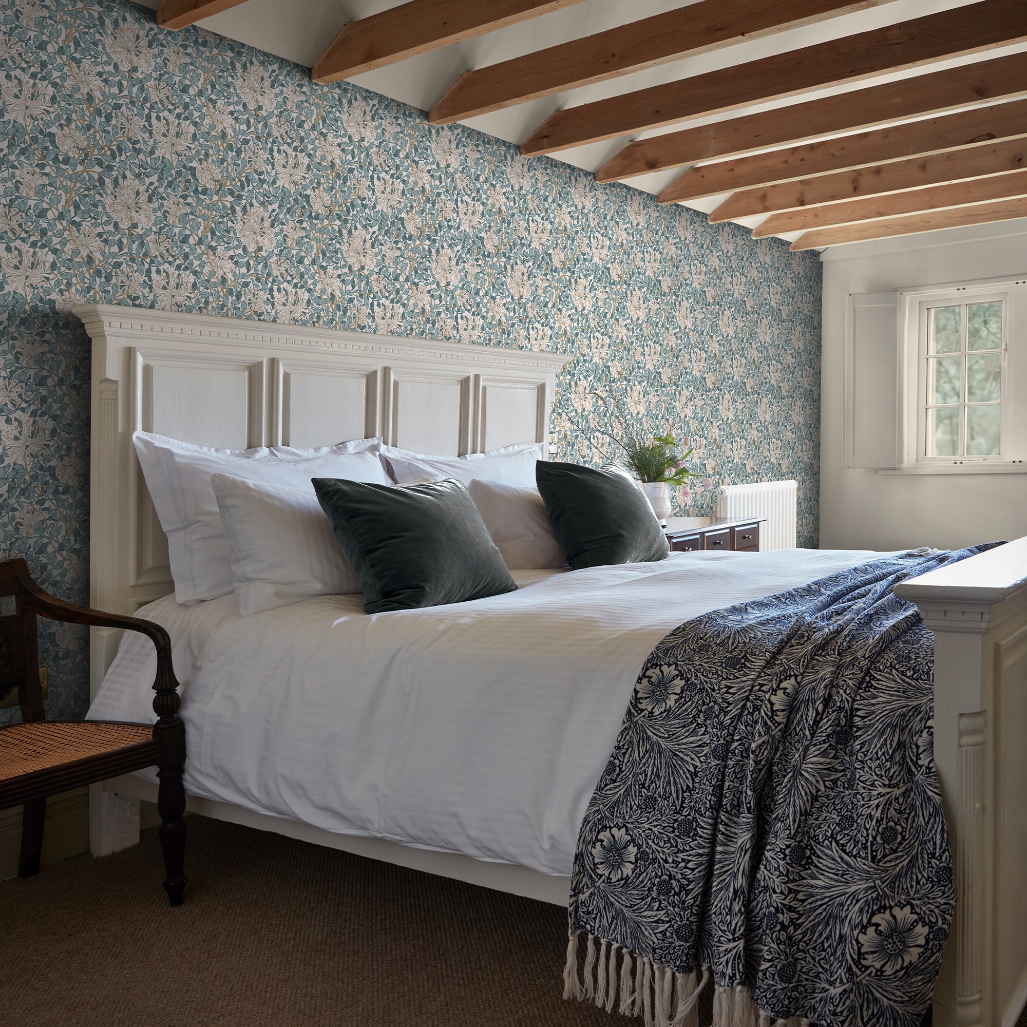 WILLIAM MORRIS AT HOME Vliestapete "Honeysuckle Dusk" Motiv glatt Design Tapeten