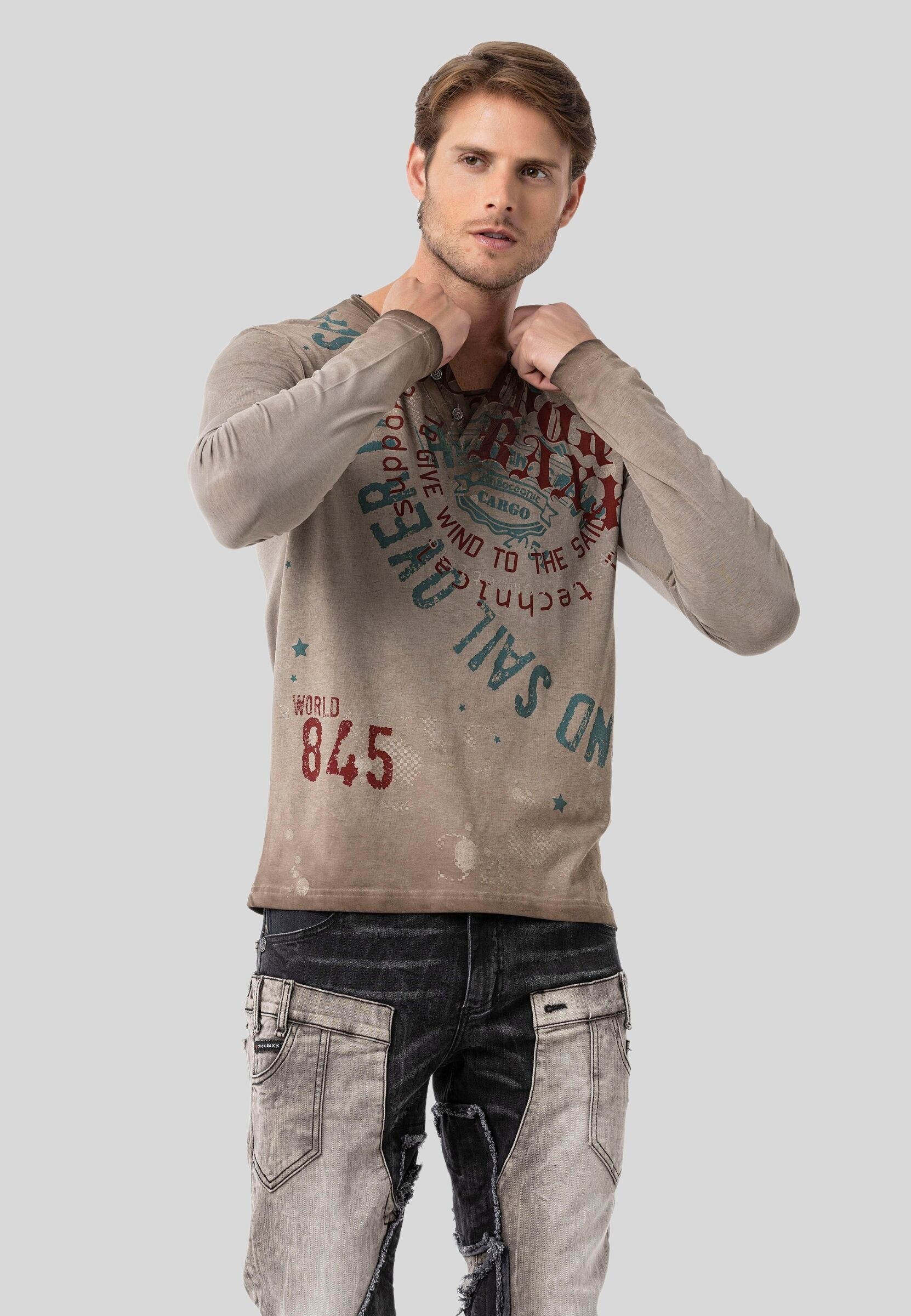 Cipo & Baxx T-Shirt »Sweatshirts«, mit Knopfleiste am Ausschnitt