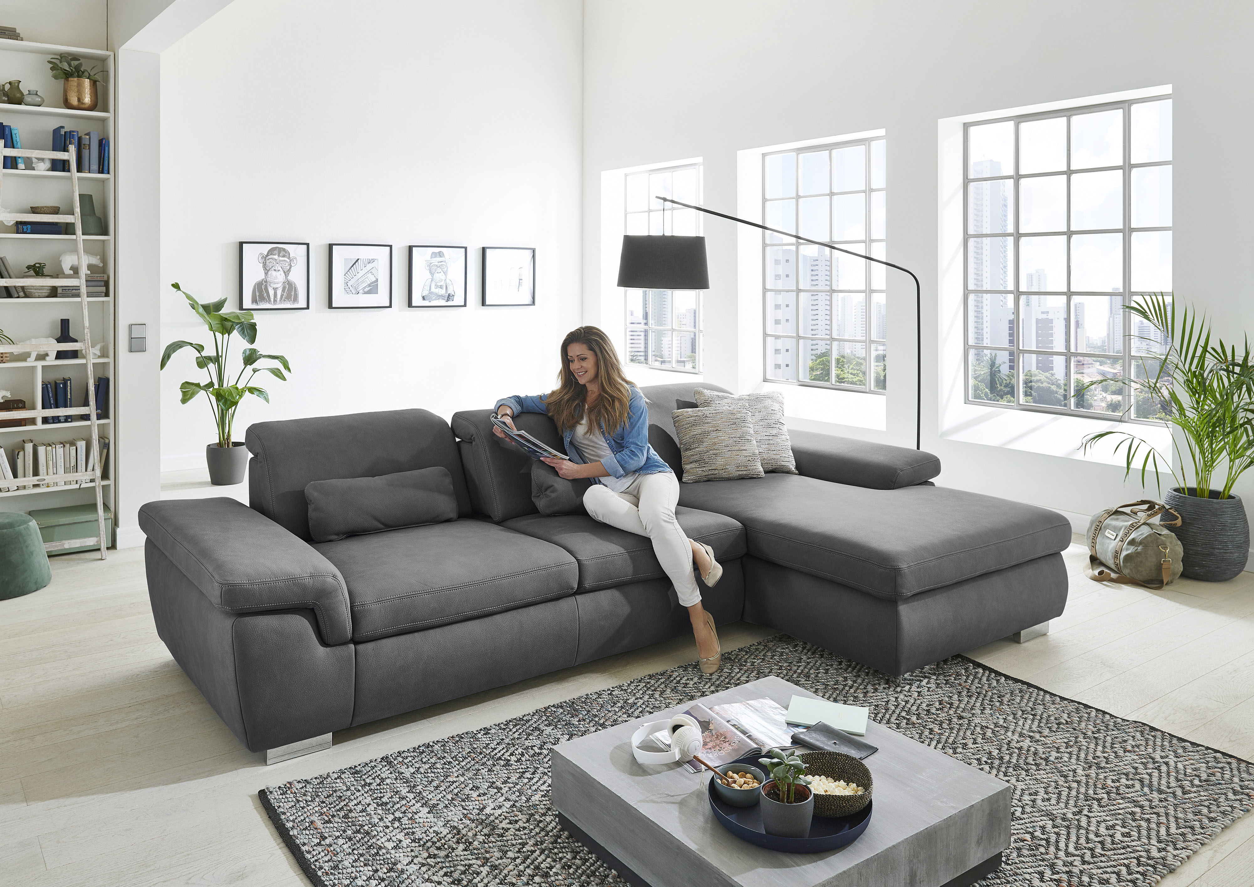 Die PlanBar Ecksofa "MP-IN17041 L-Form, Breite 325 cm" Sitztiefenverstellung, optional Kopfteilverstellung & Schlaffunktion