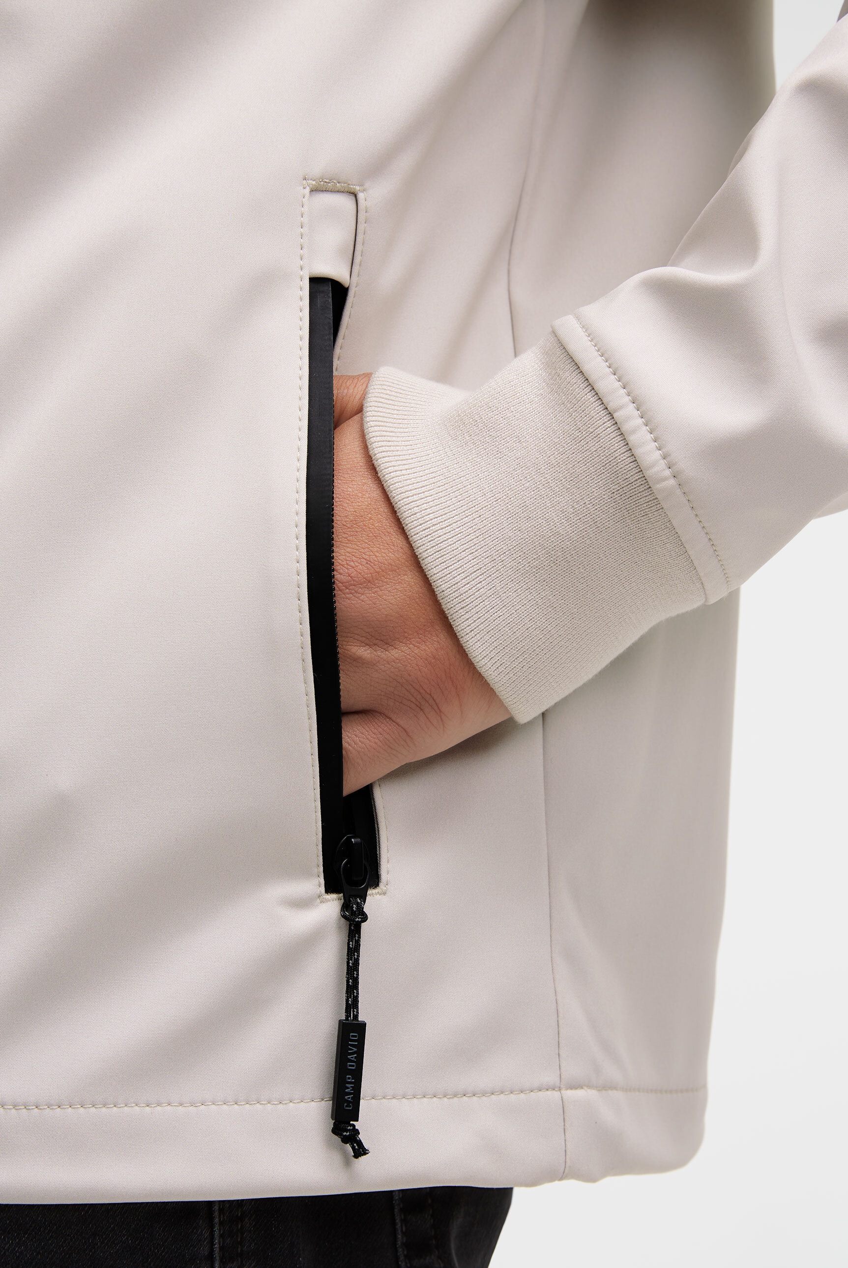 CAMP DAVID Outdoorjacke mit Kapuze mit verstellbarem Gummizug im Saum