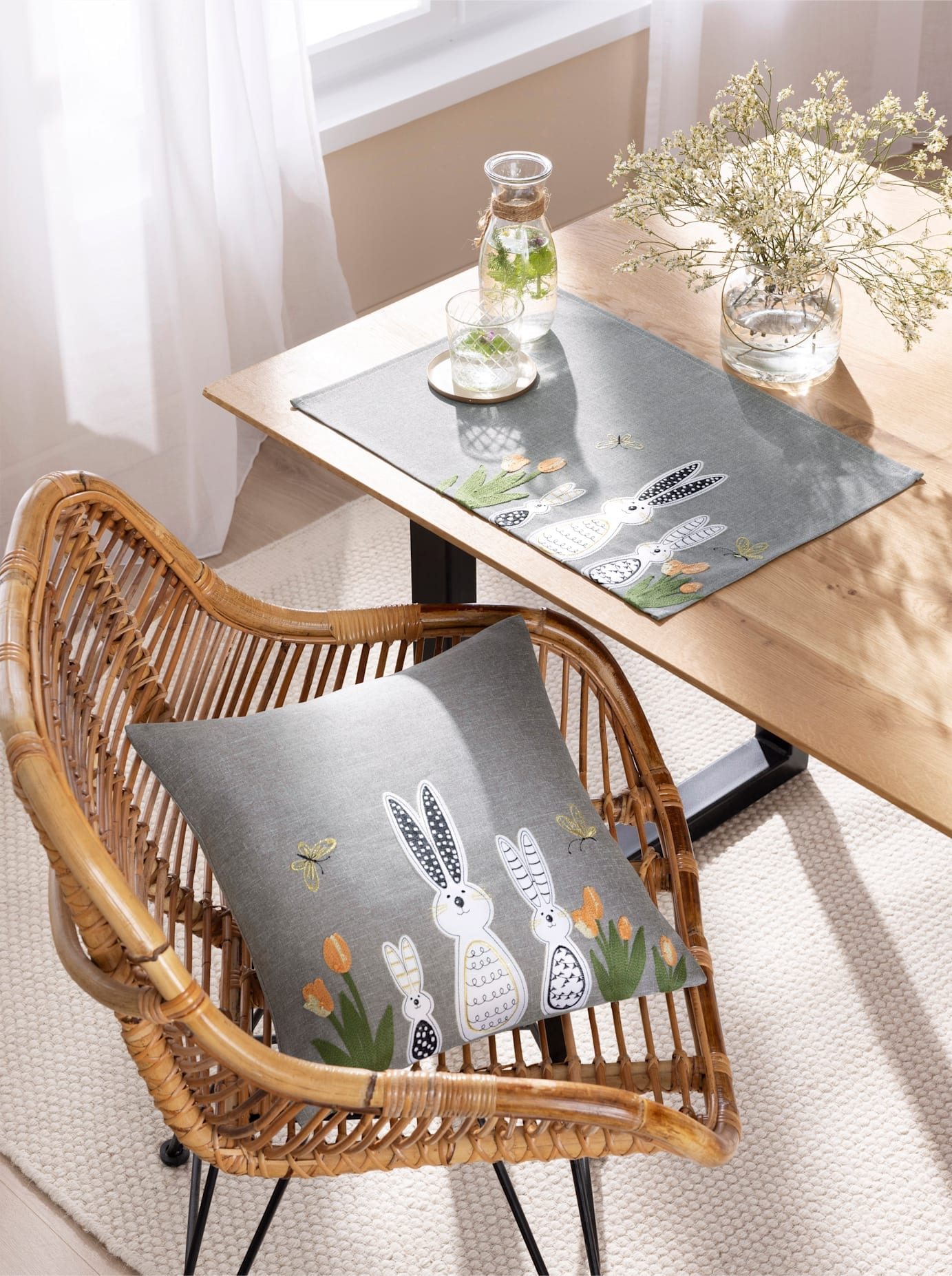 Tischdecke Platzsets 2tlg. oder Kissen mit Hasenmotiven günstig online kaufen