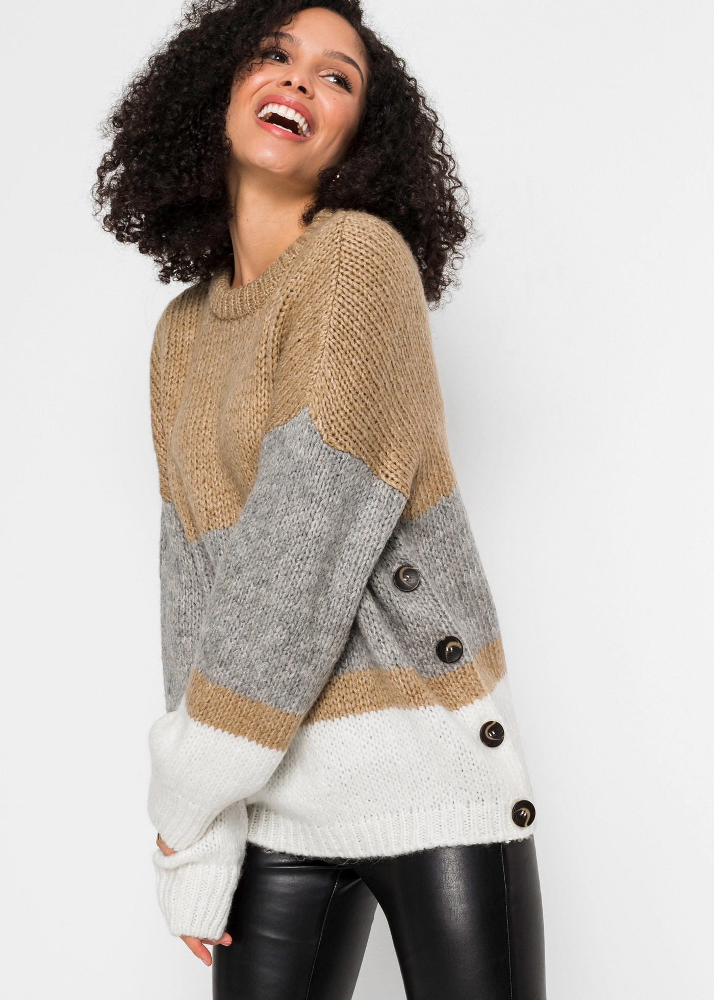 bonprix Strickpullover Oversize-Pullover mit Zierknöpfen günstig online kaufen
