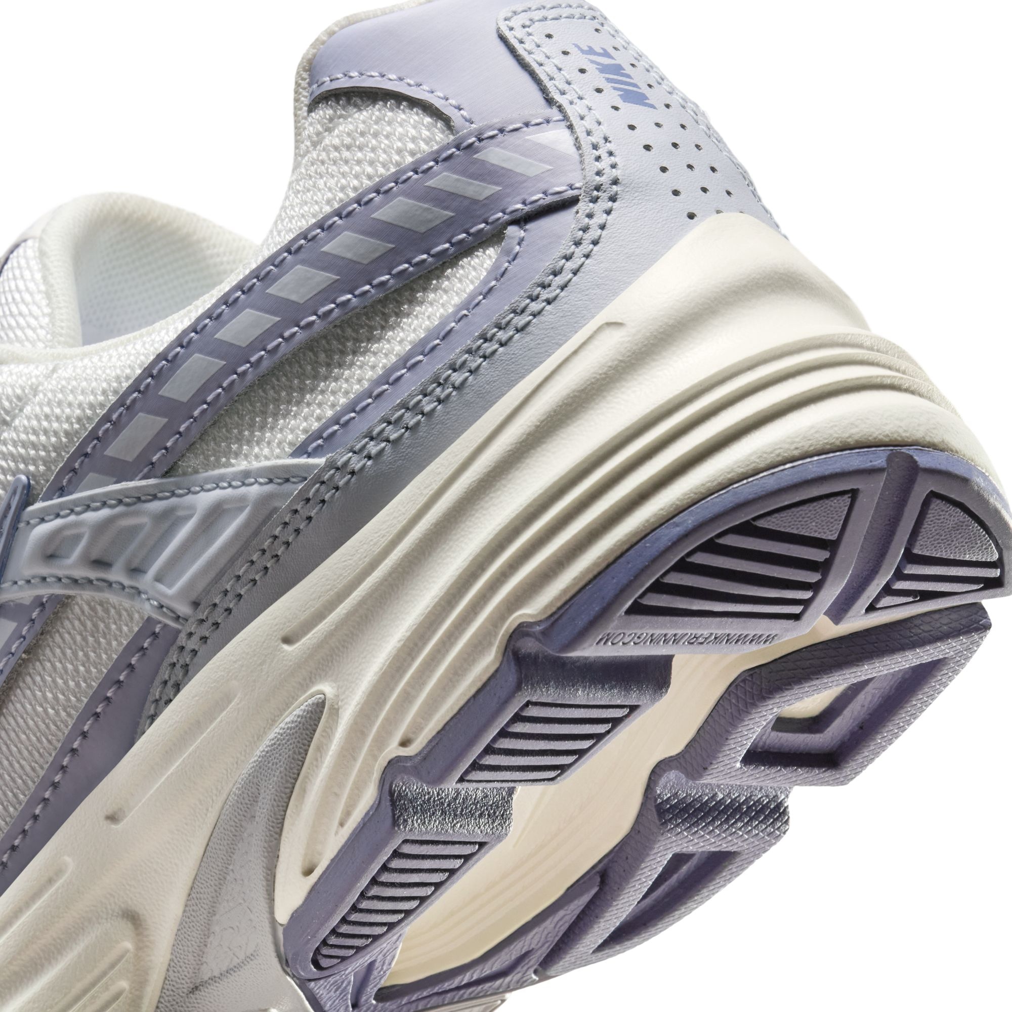 Nike Sportswear Sneaker »Initiator«  inspiriert vom Design des Nike P-6000