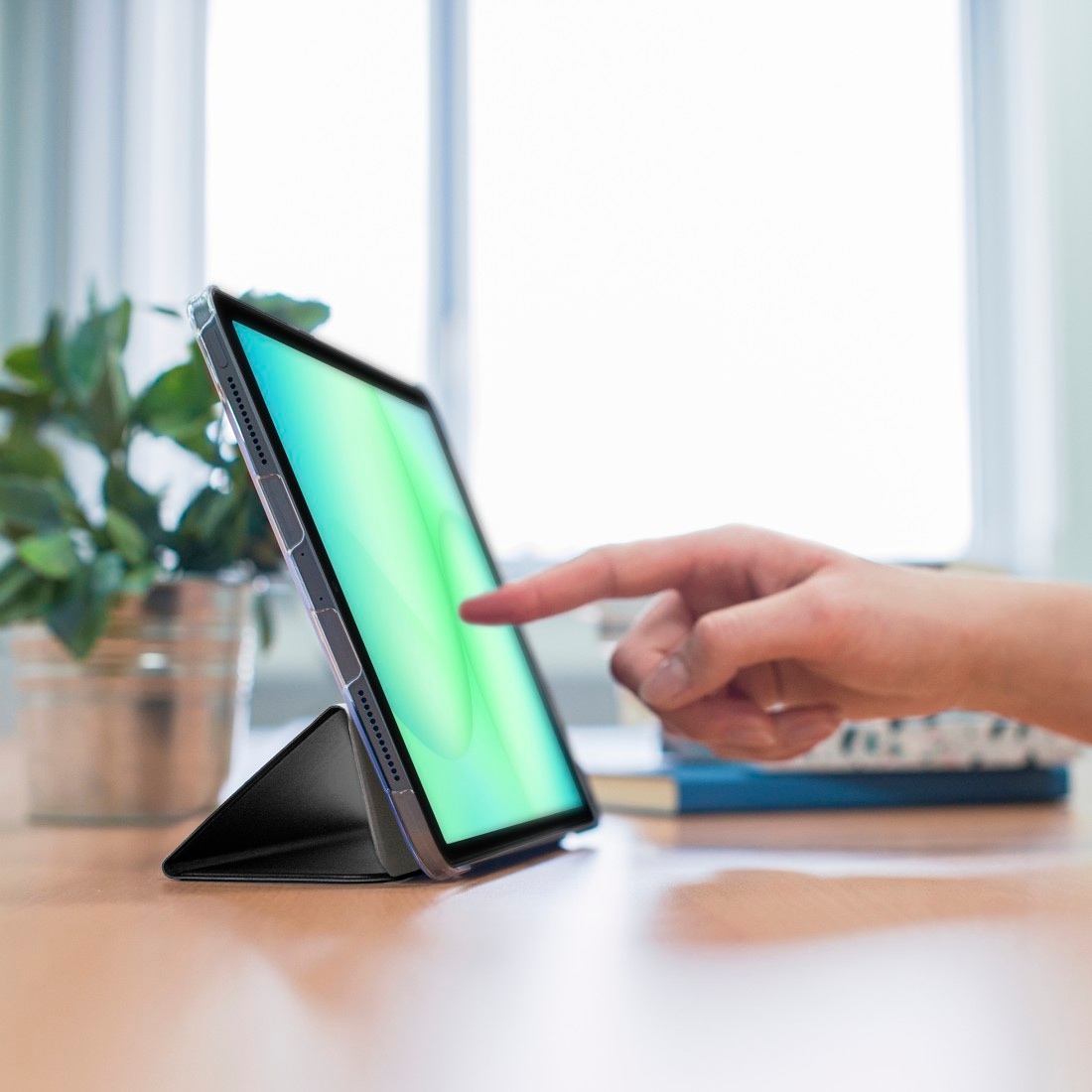 Hama Tablet-Hülle »Tablet-Hülle mit Standfunktion für Galaxy Tab A11 8.7", schwarz« Samsung Galaxy Tab A11 Magnetischer Deckel, Standfunktion, transparente Rückseite, leicht