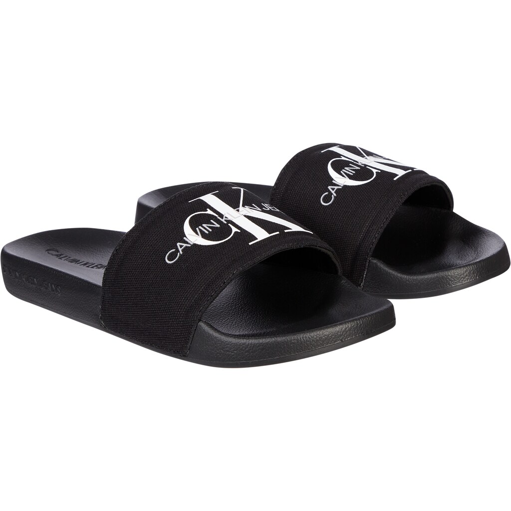 Calvin Klein Jeans Badepantolette »FANNY SLIDE MONOGRAM«, Sommerschuh, Schlappen, Badeschuh, Poolslides mit breiter Bandage