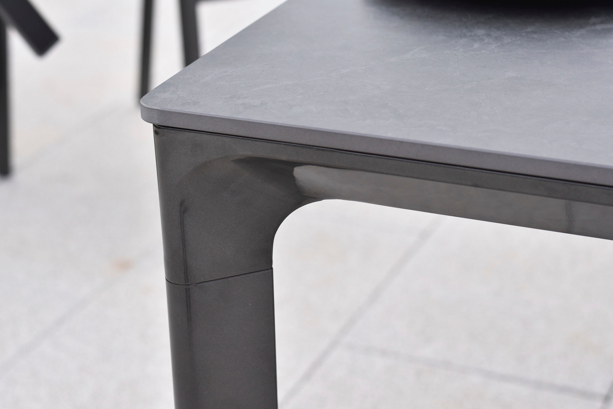 MERXX Garten-Essgruppe »Pisa« Set, 5 tlg. inkl. 4 Stapelsessel, 1 Tisch