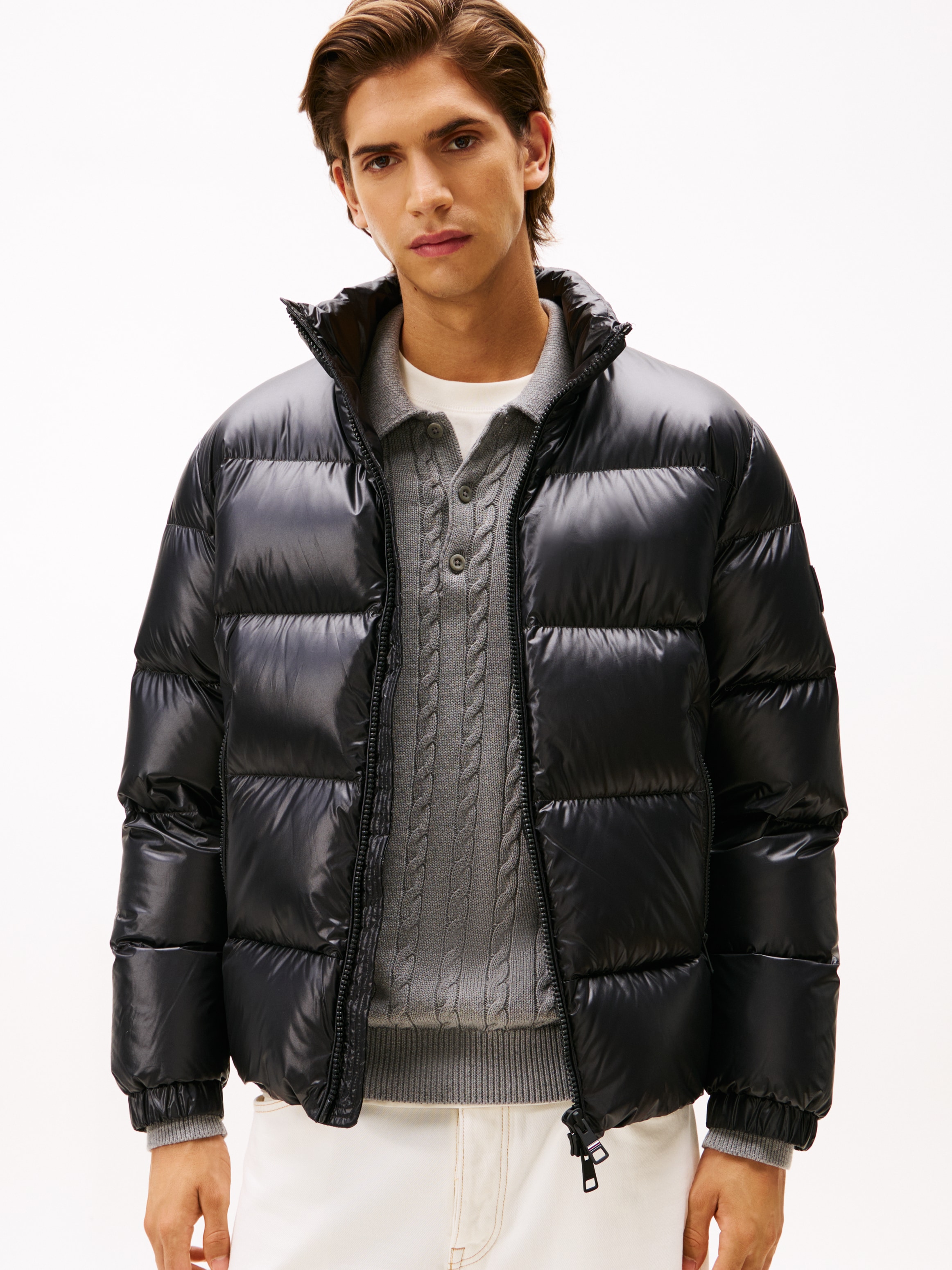 Tommy Hilfiger Steppjacke "SHINY DOWN STAND PUFFER" Winterjacke, Outdoorjacke, glänzende Oberfläche, mit Daunenfüllung