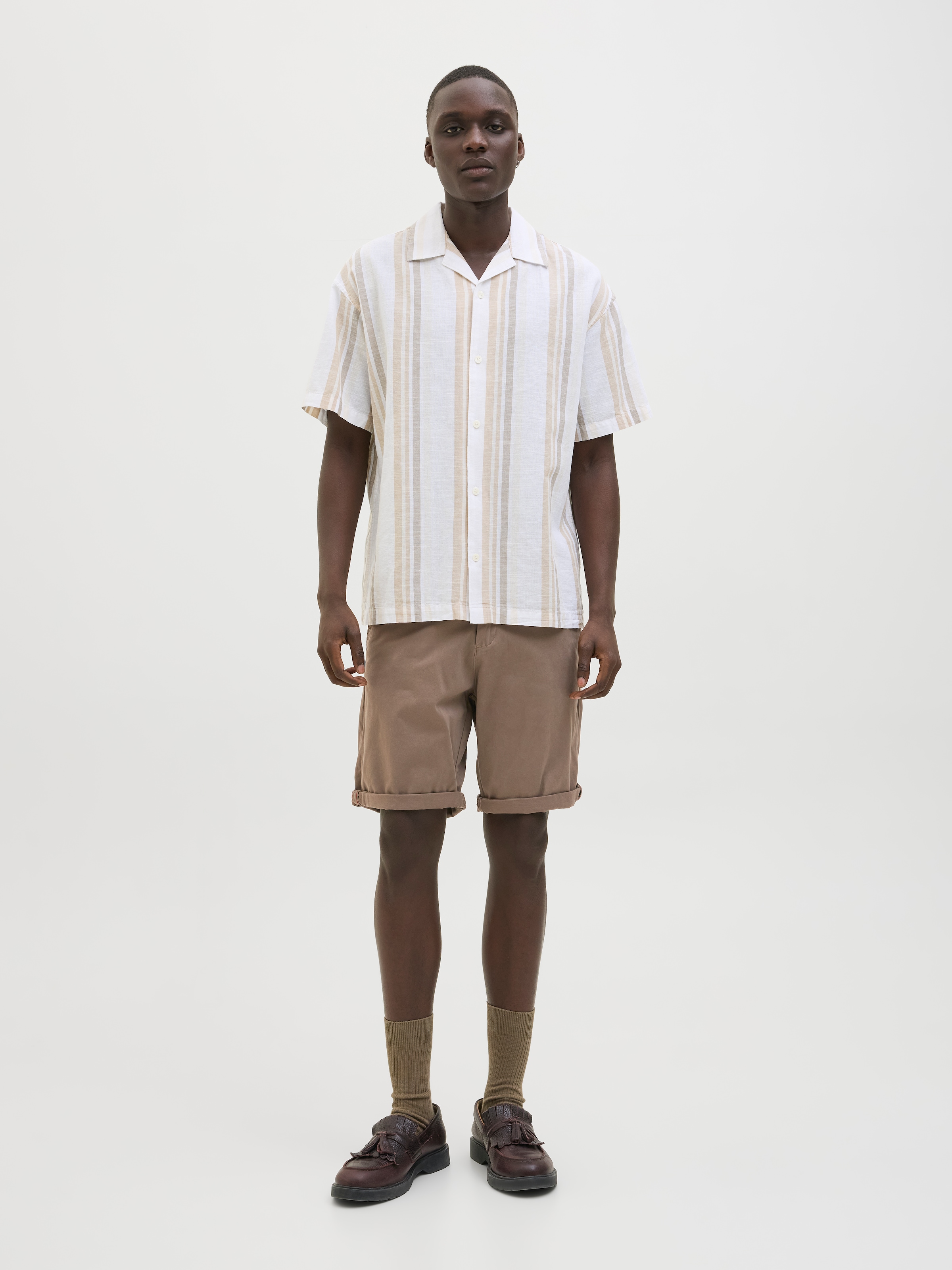 Jack & Jones Chinoshorts »JPSTBOWIE JJSHORTS S«, mit Aufschlag