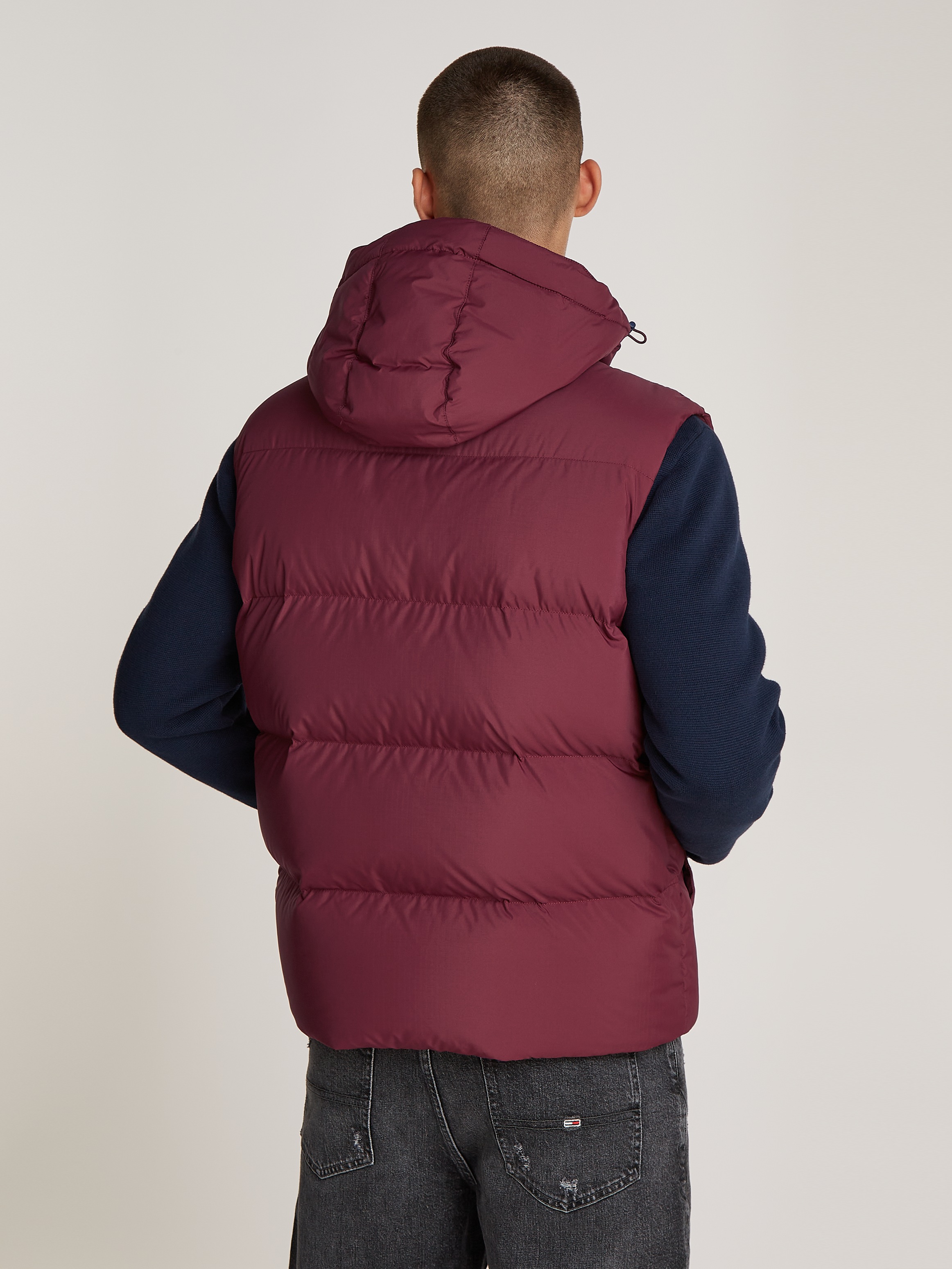 Tommy Jeans Steppweste "TJM ESSENTIAL DOWN VEST EXT", abnehmbare Kapuze mit günstig online kaufen