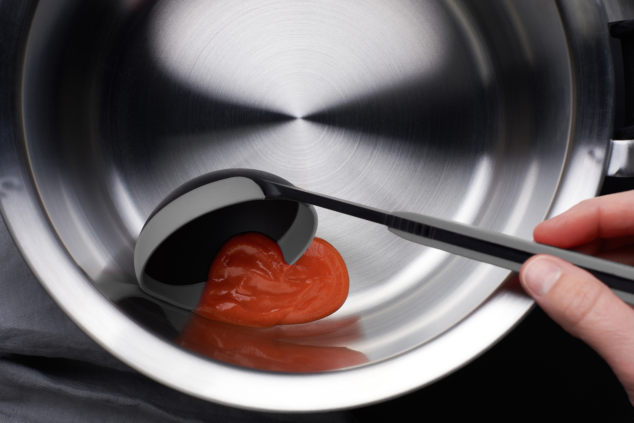 WOLL Suppenkelle »Cook it«, (1 tlg.), aus hochwertigem Kunststoff und Silikon