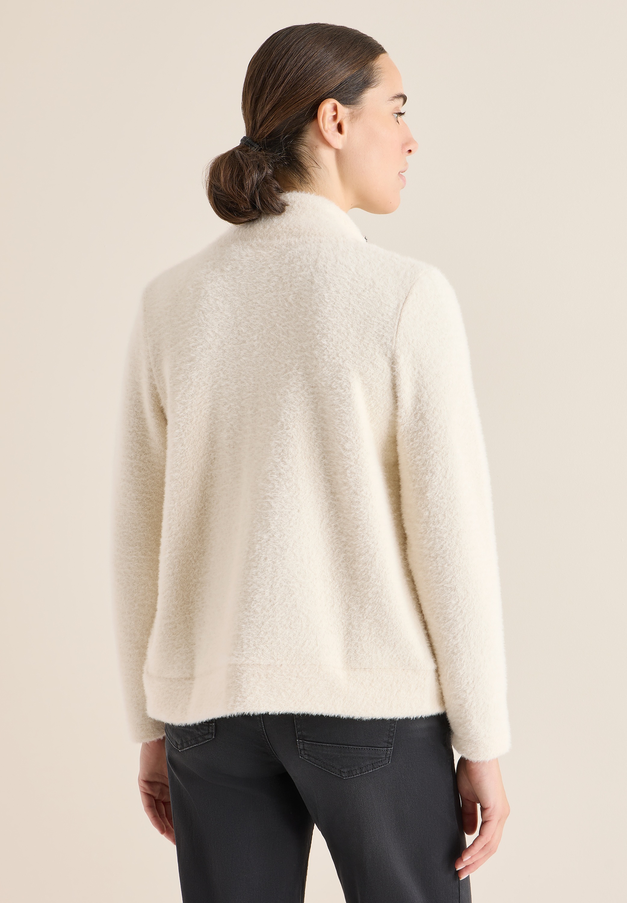 Cecil Cardigan mit Federgarn