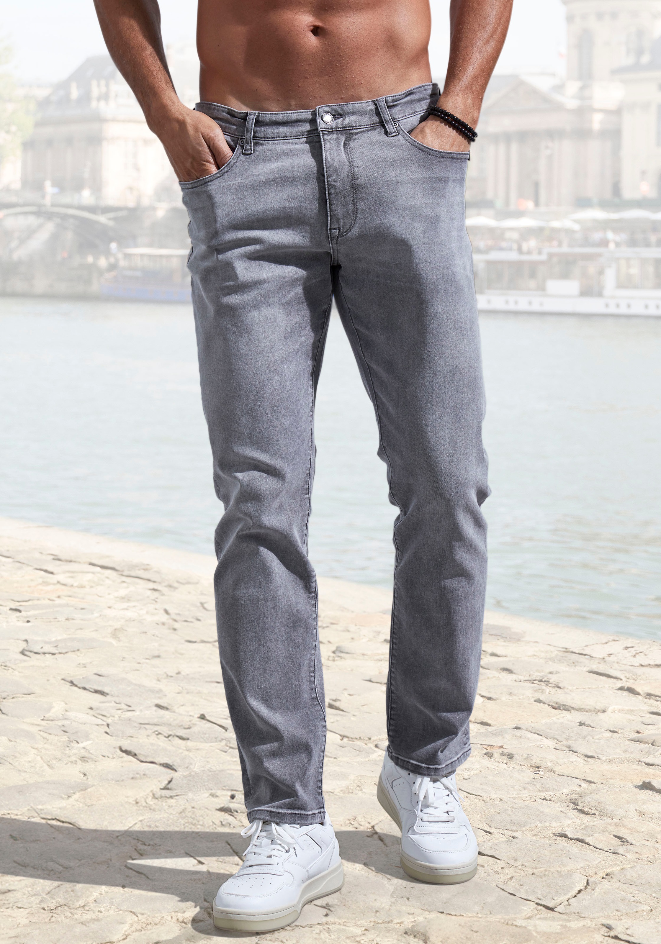 John Devin 5-Pocket-Jeans "Straight-fit Jeans" aus elastischer Denim-Qualität, in 3 Längen: 30 & 32 & 34